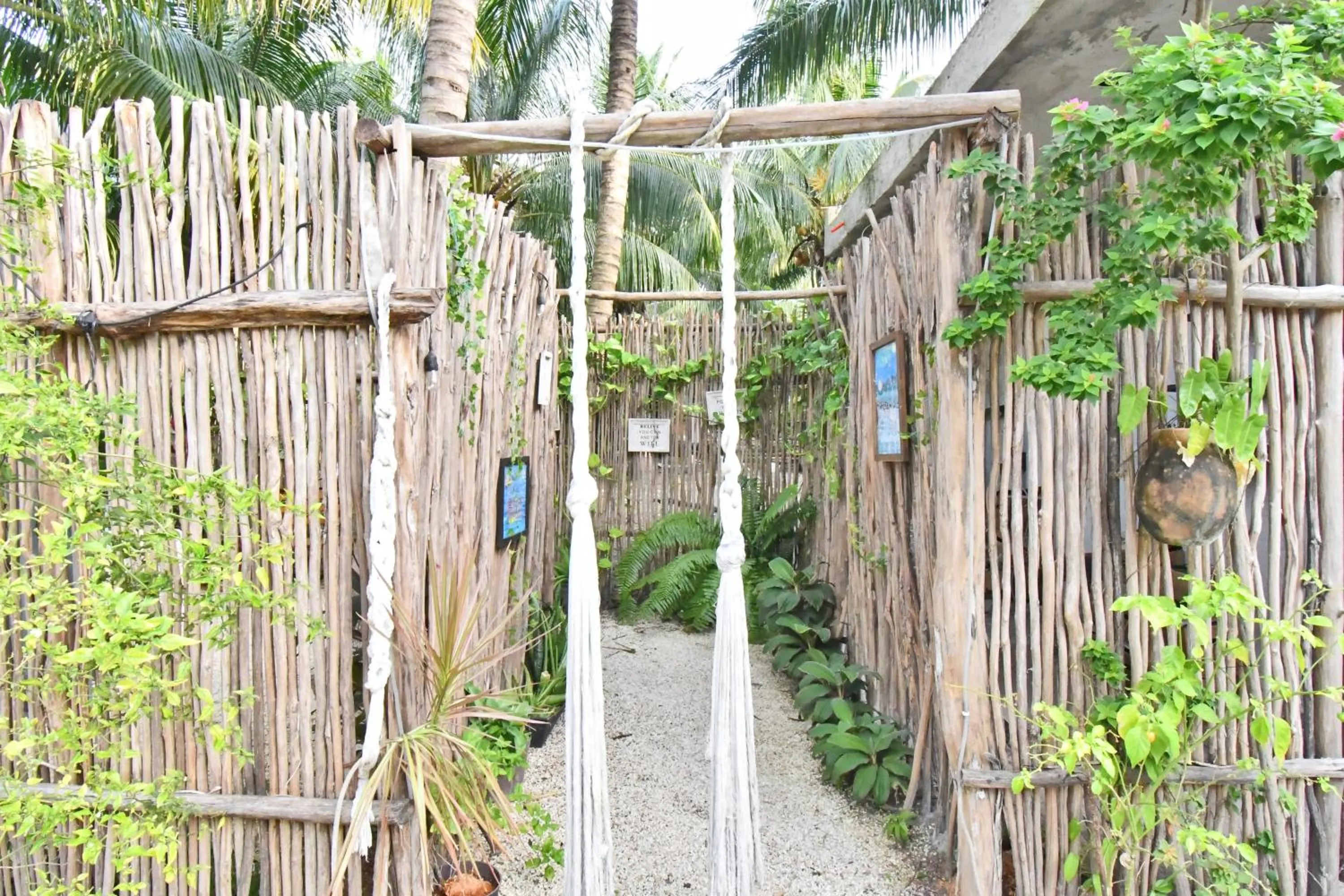 Casa Maria Bonita Hotel & Restaurant El Cuyo by Spot Rentals