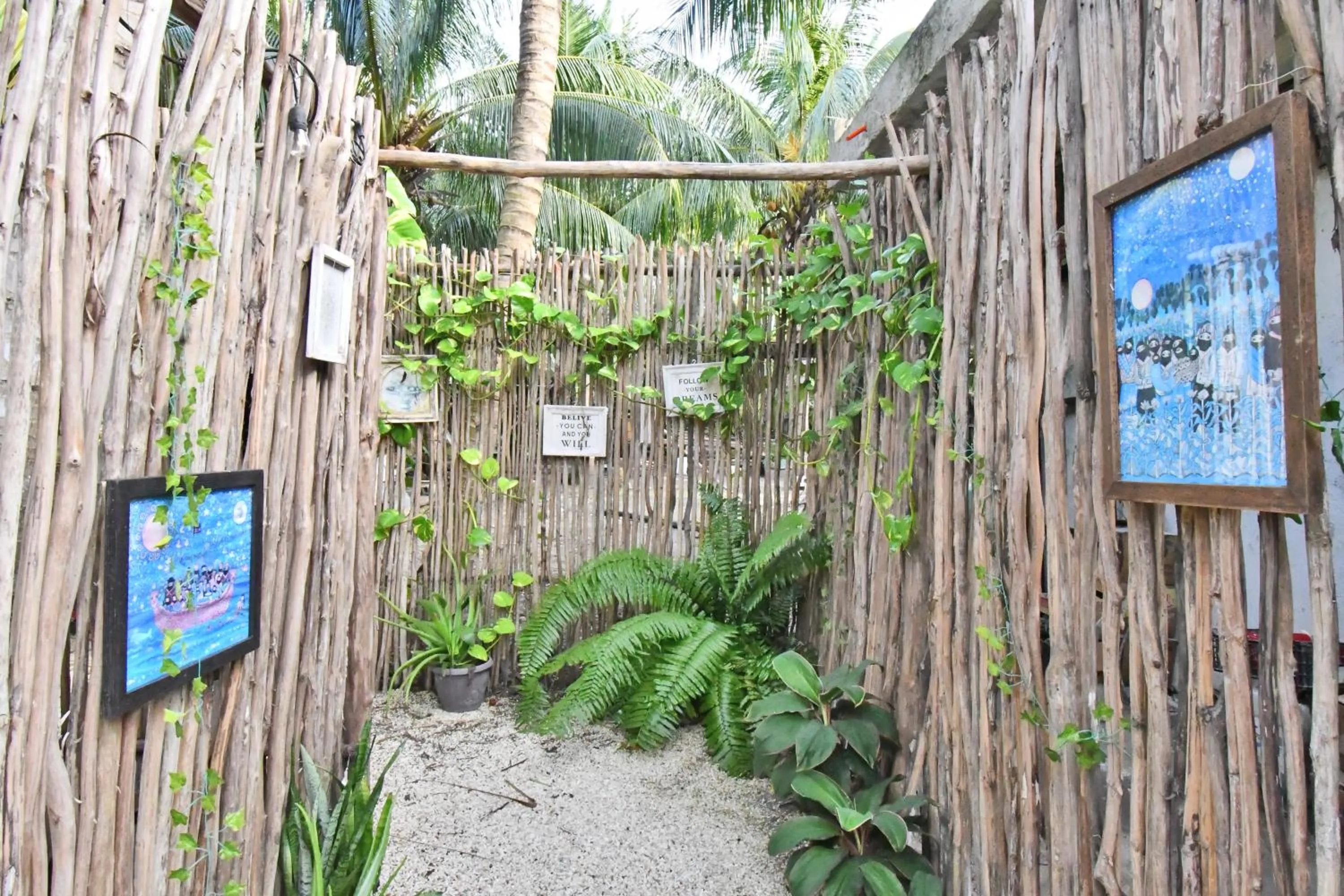 Casa Maria Bonita Hotel & Restaurant El Cuyo by Spot Rentals