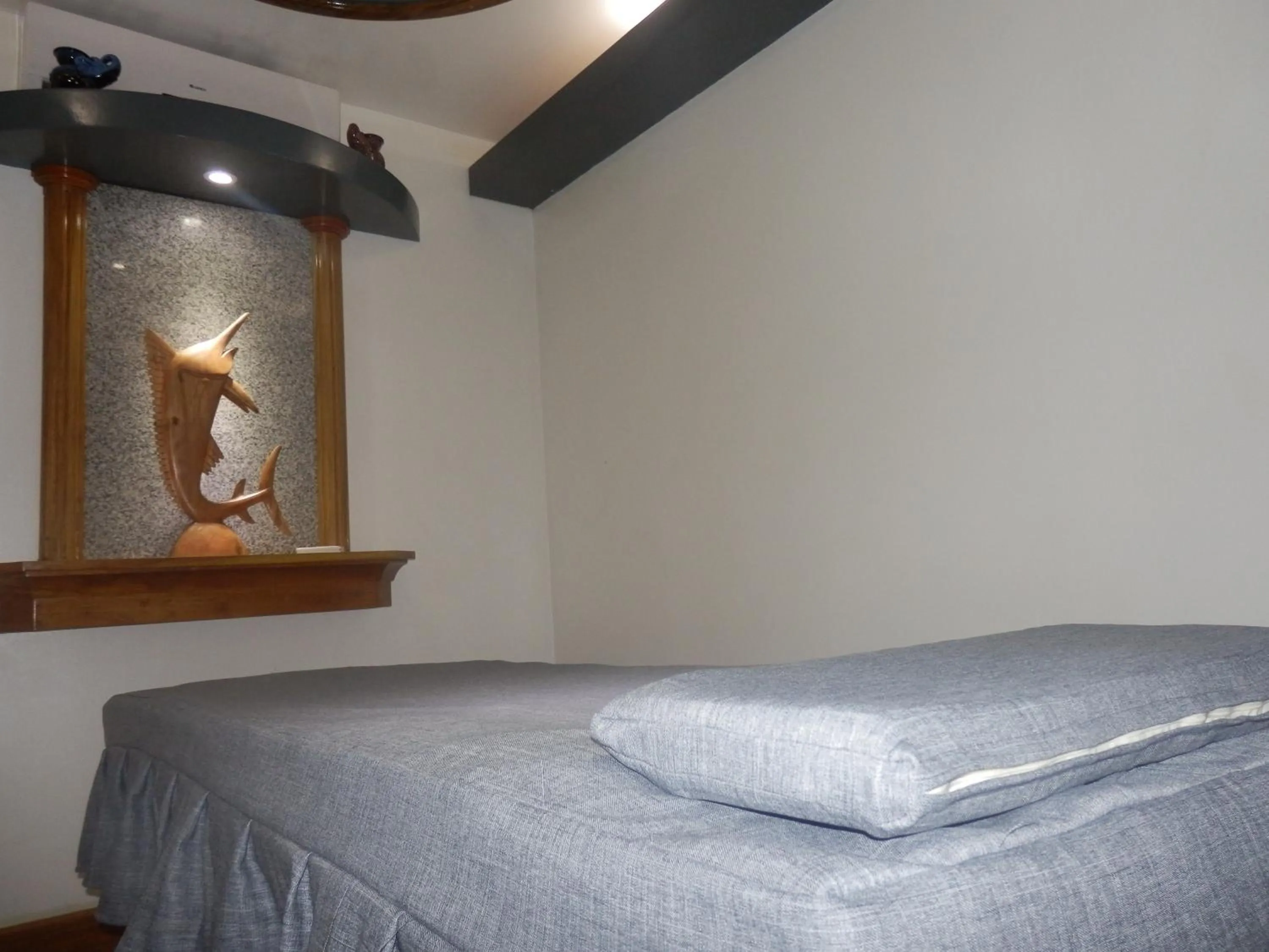 Massage, Bed in Hideaway Hotel