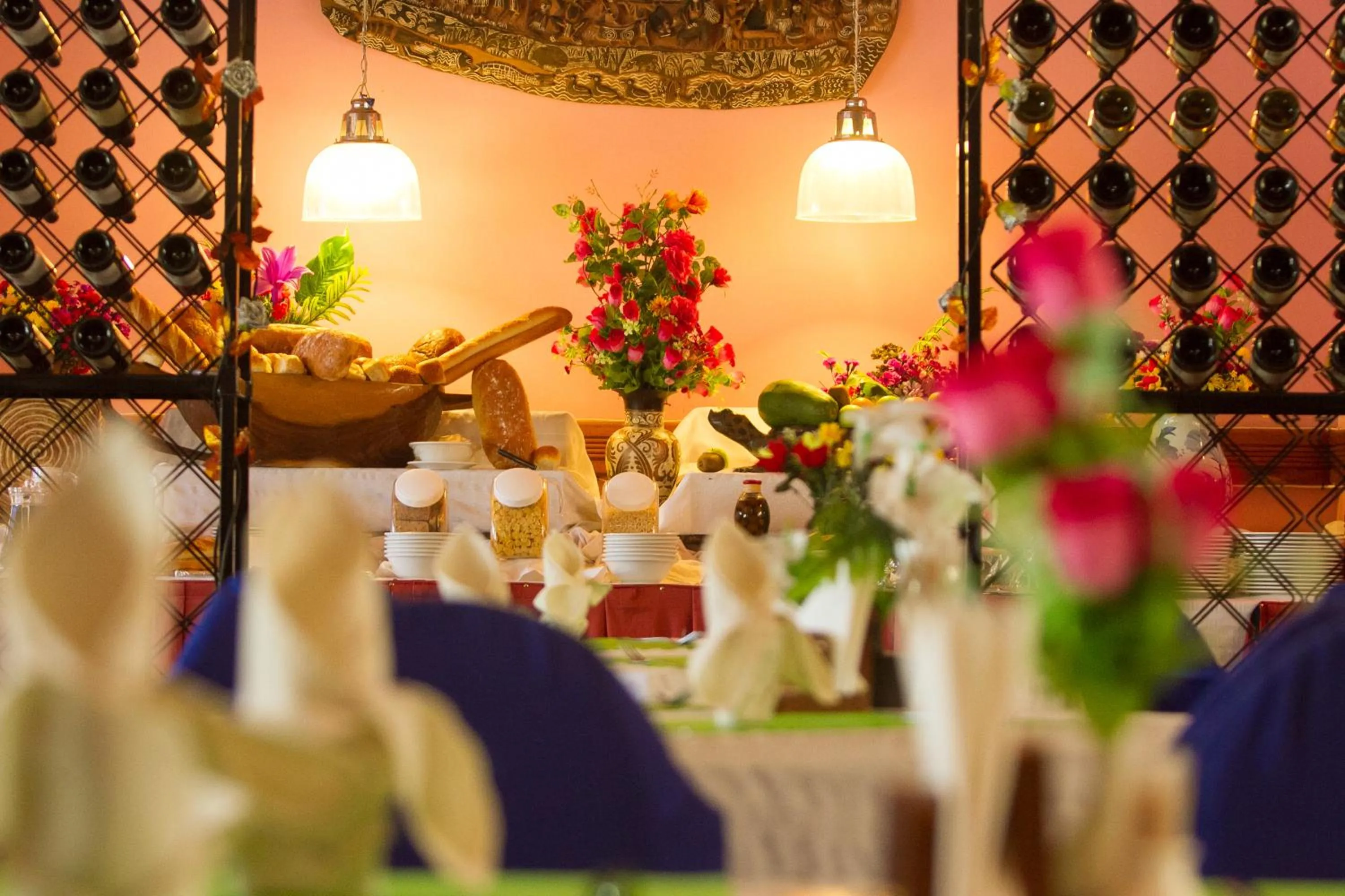 Meals in Hideaway Hotel