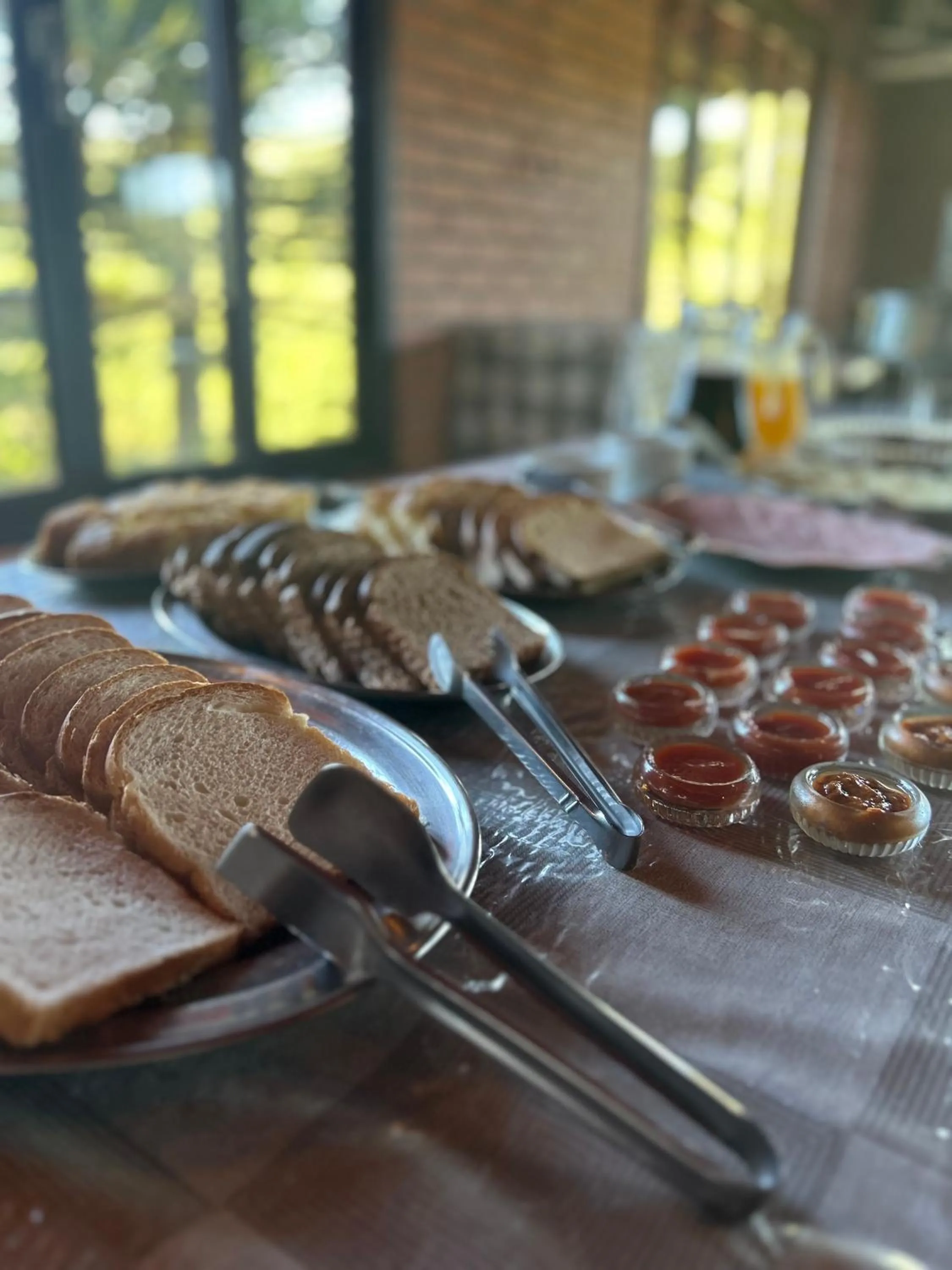 Breakfast in Parque Da Cachoeira
