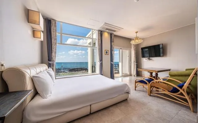 Bed in Hotel White House