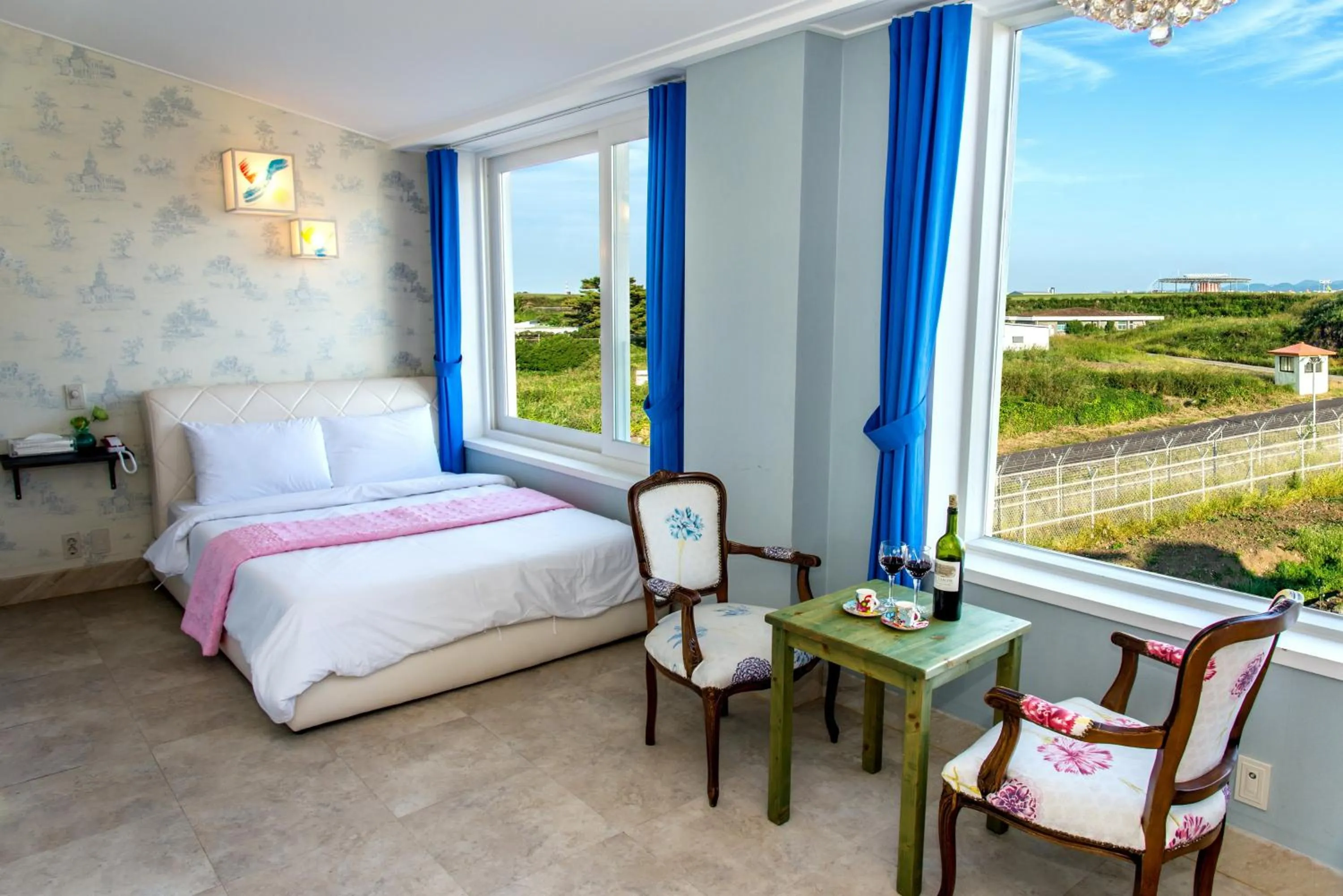 Bed in Hotel White House