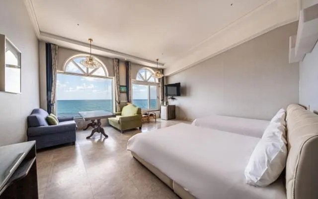 Bed in Hotel White House