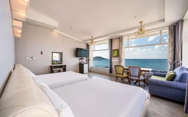 Bed in Hotel White House