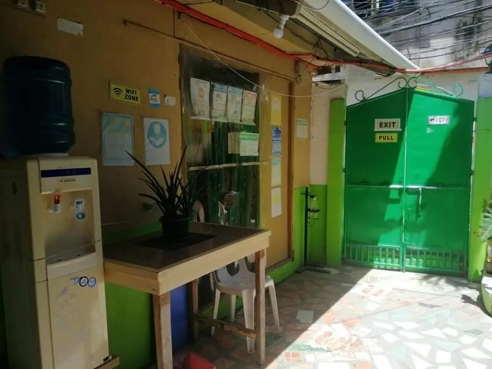 Facade/entrance in M&E Guesthouse