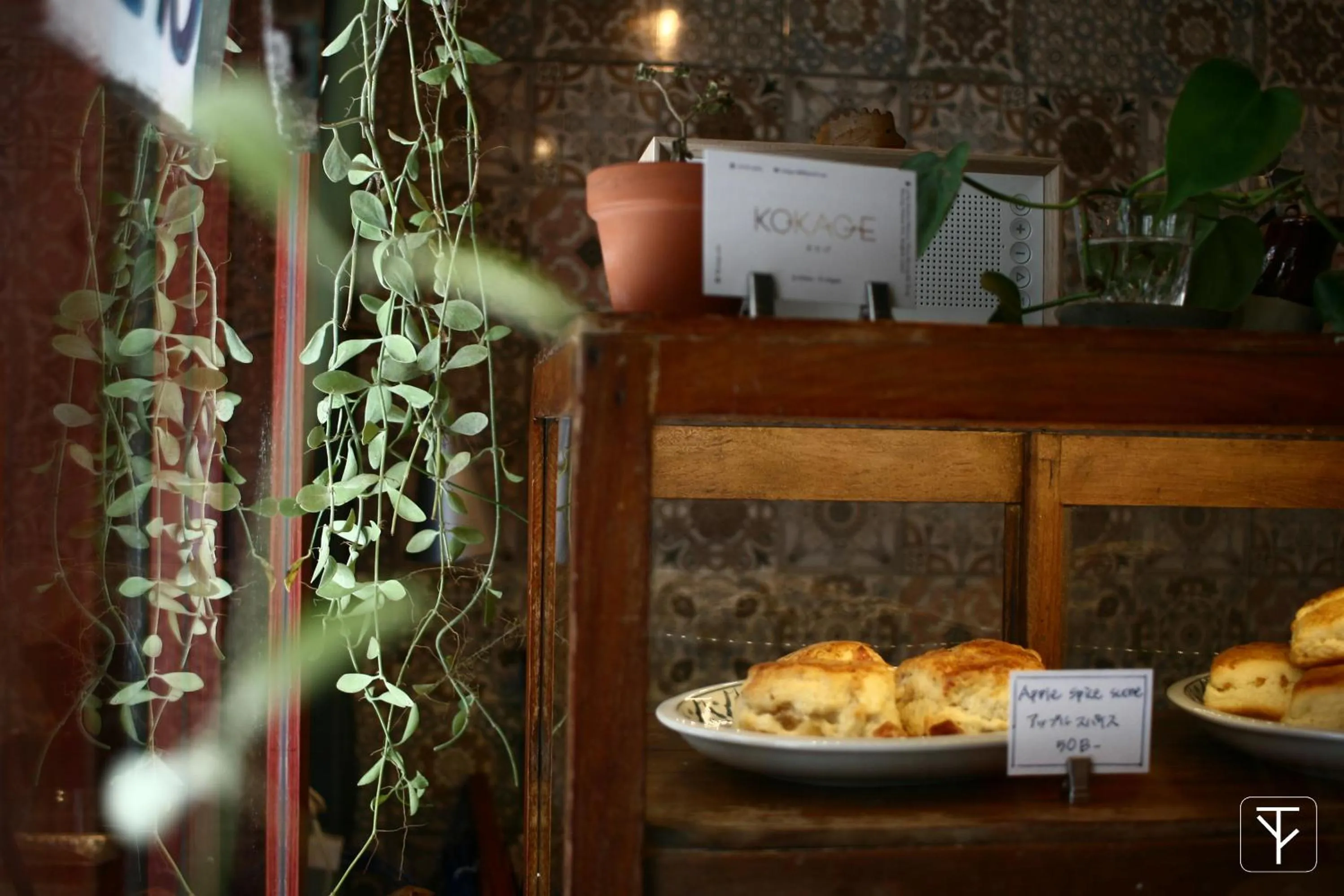 Restaurant/places to eat in T-Boutique Hostel - Hua Lamphong