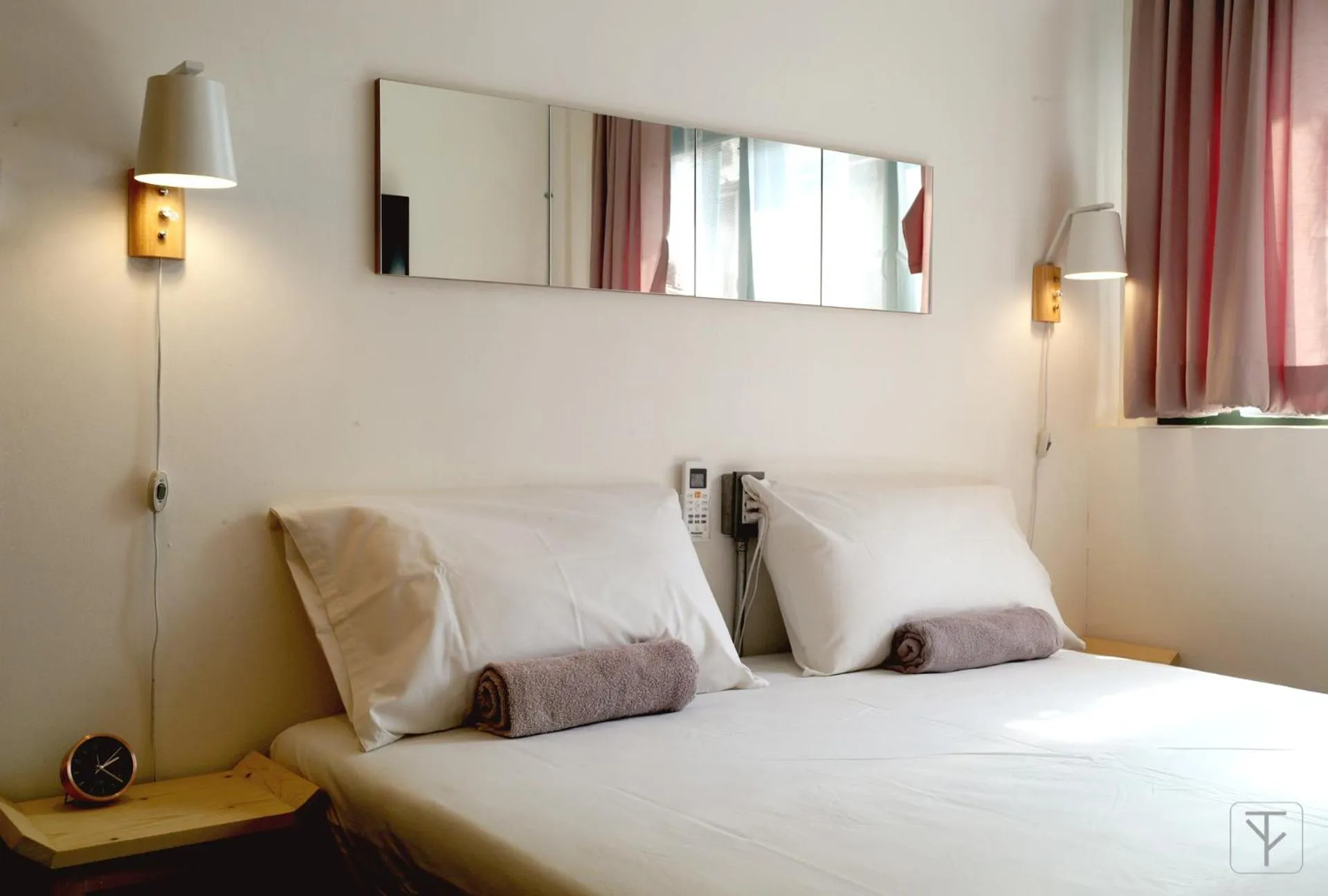 Bedroom, Bed in T-Boutique Hostel - Hua Lamphong