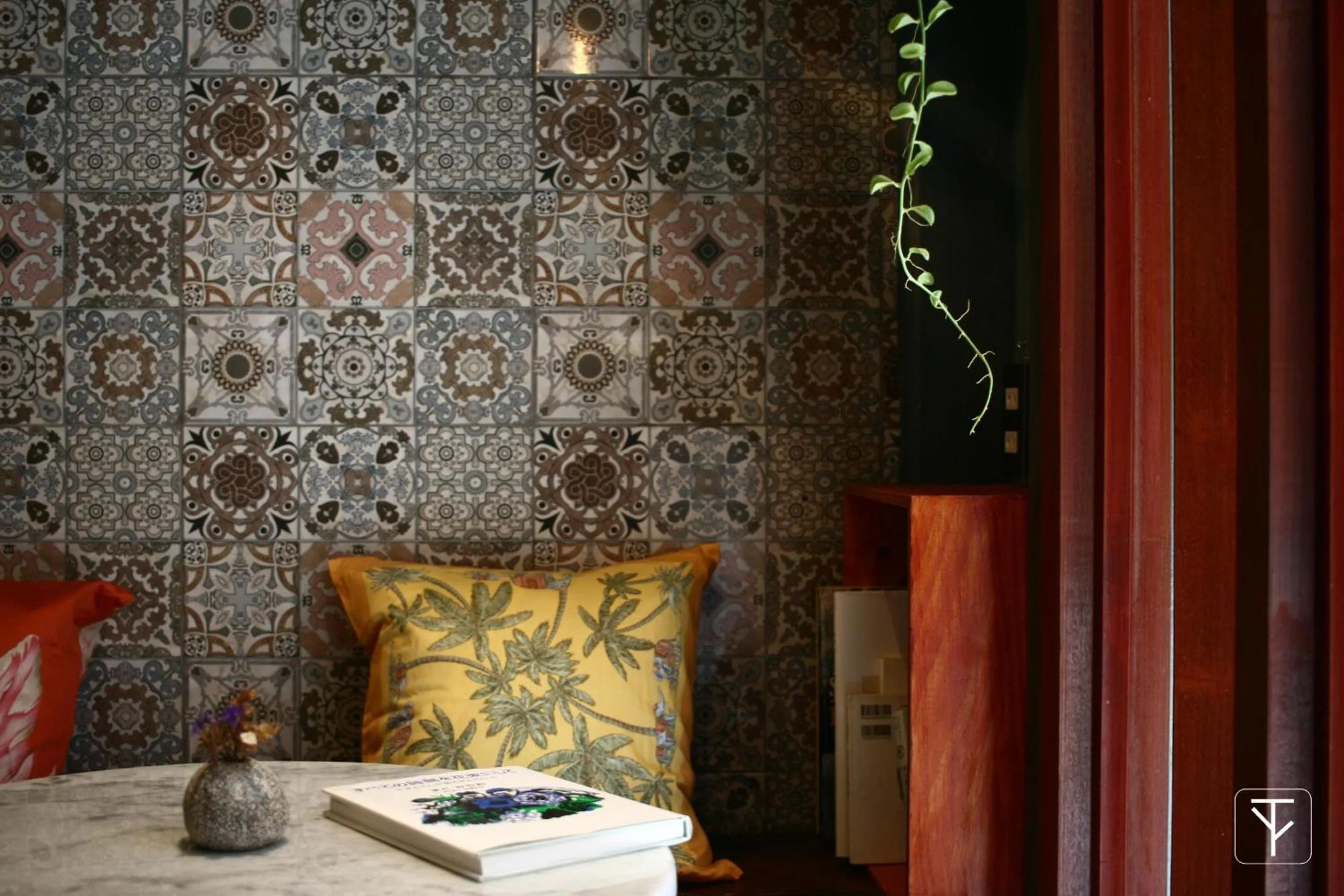 Restaurant/places to eat in T-Boutique Hostel - Hua Lamphong