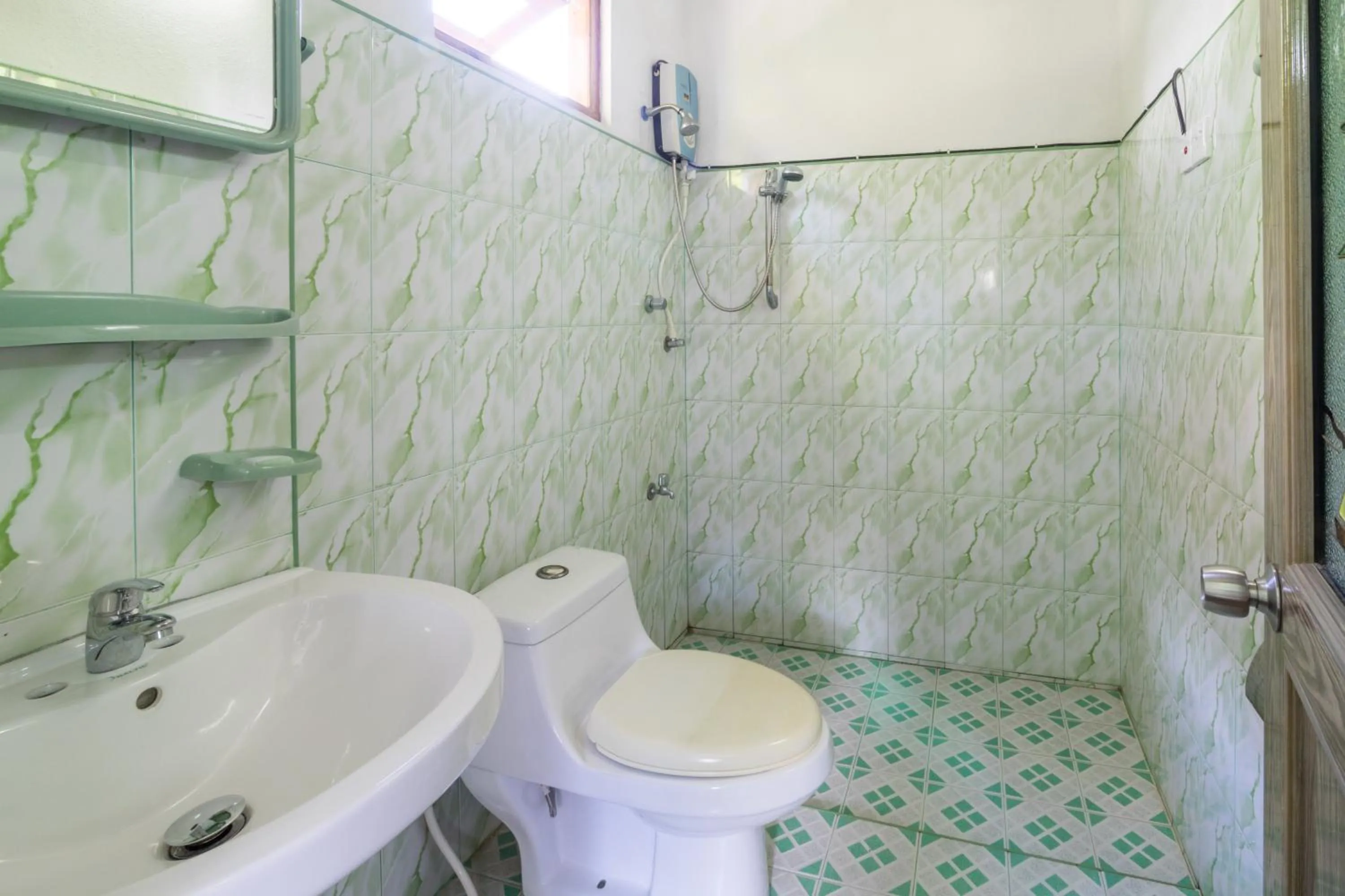 Bathroom in Green Villa Unawatuna