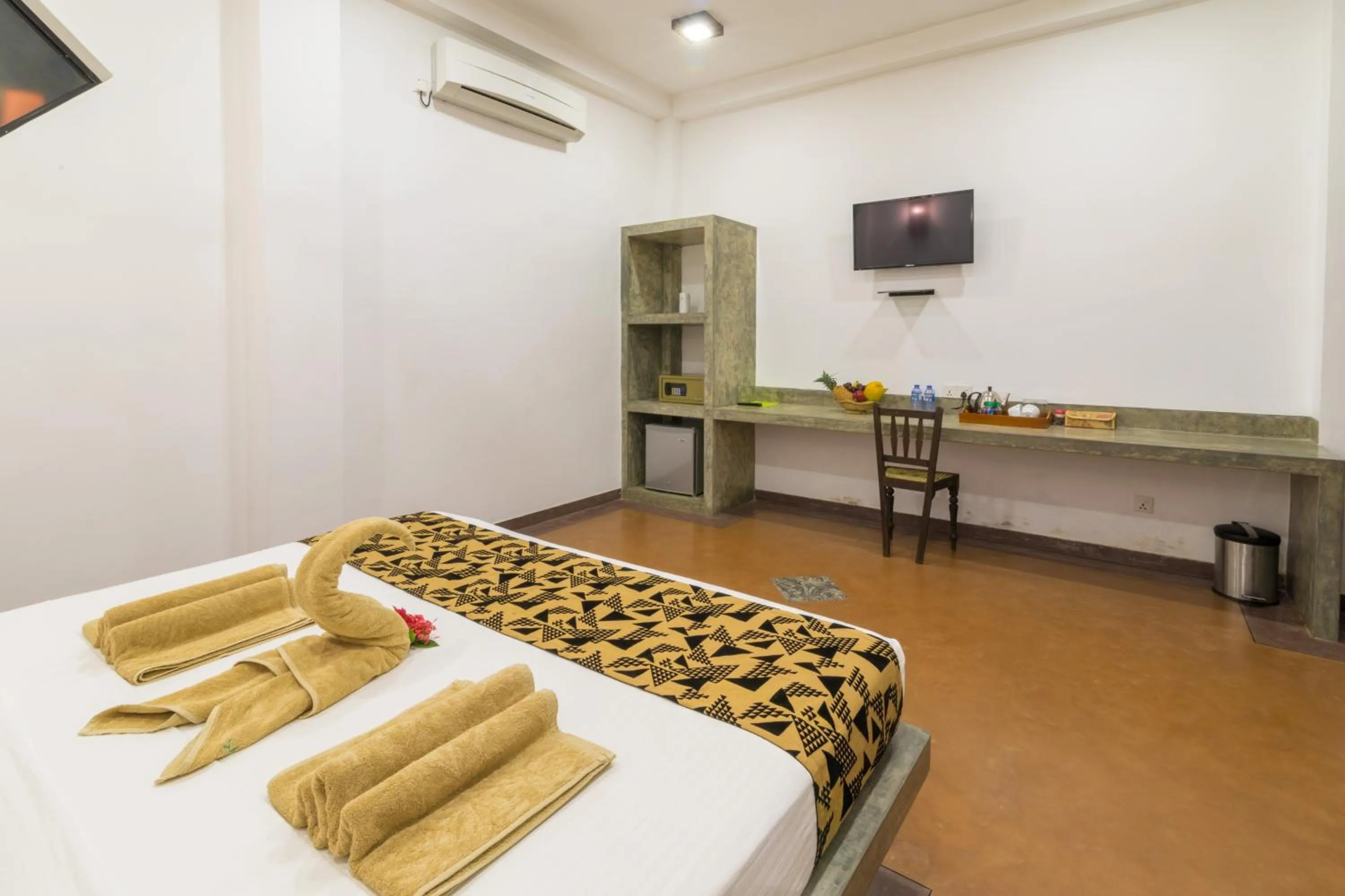 Photo of the whole room, Bed in Green Villa Unawatuna