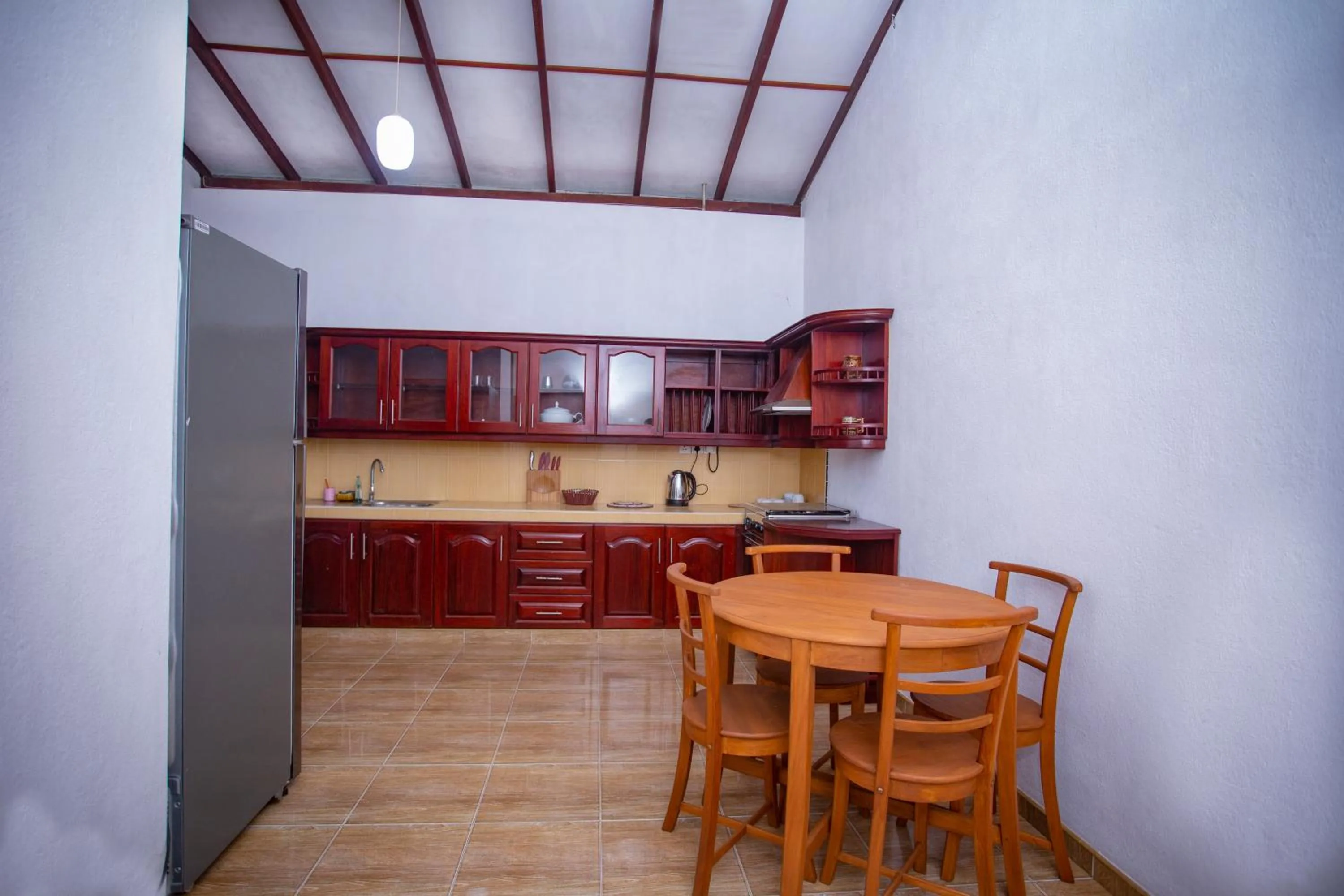 Kitchen or kitchenette in Green Villa Unawatuna