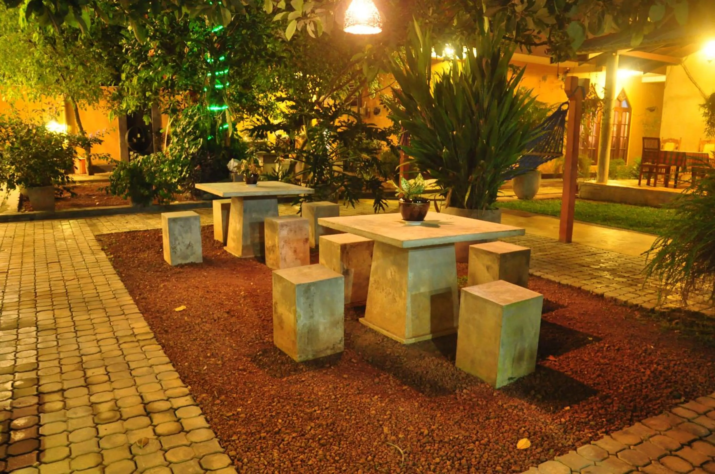 Night in Green Villa Unawatuna