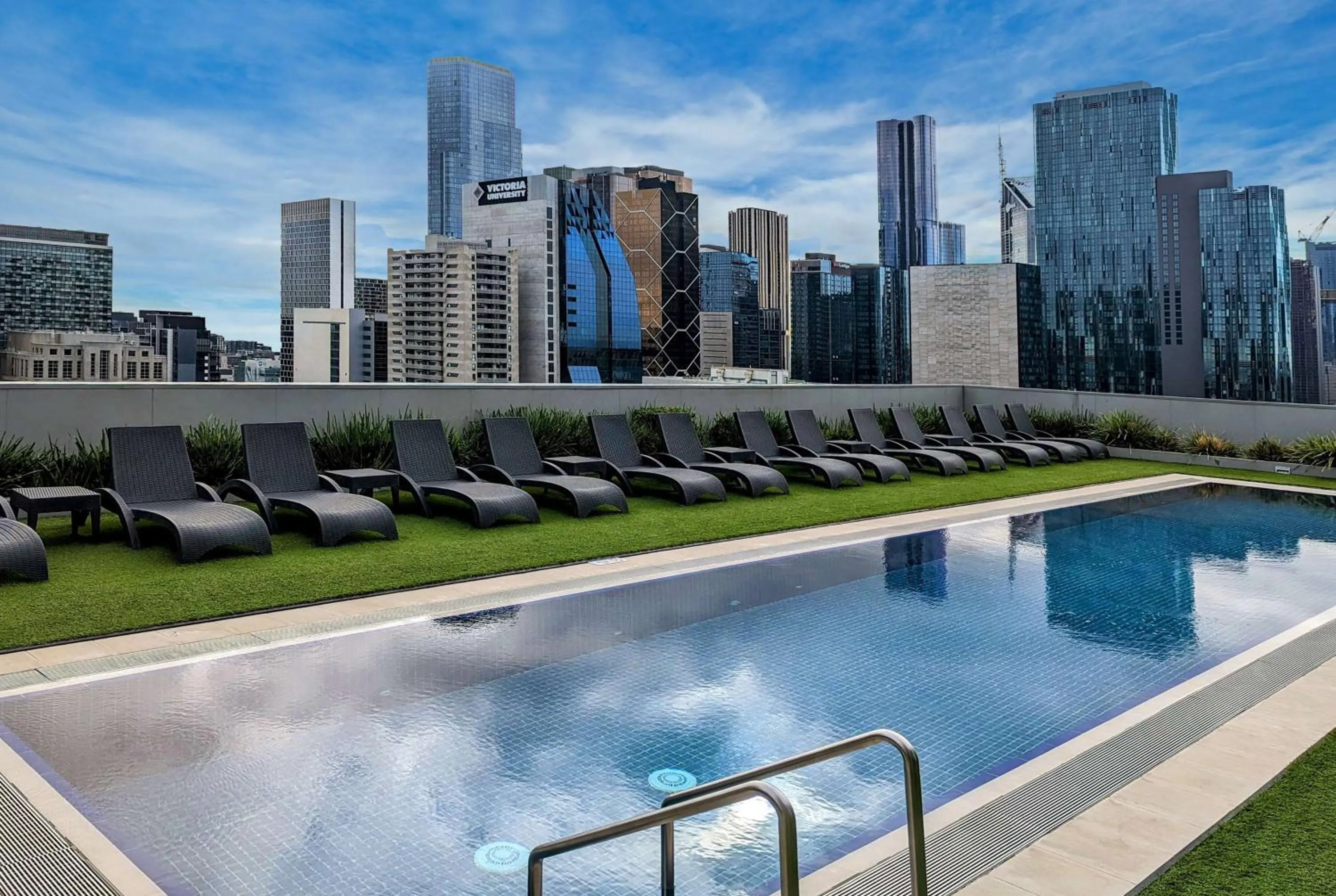 Pool view in Wyndham Hotel Melbourne
