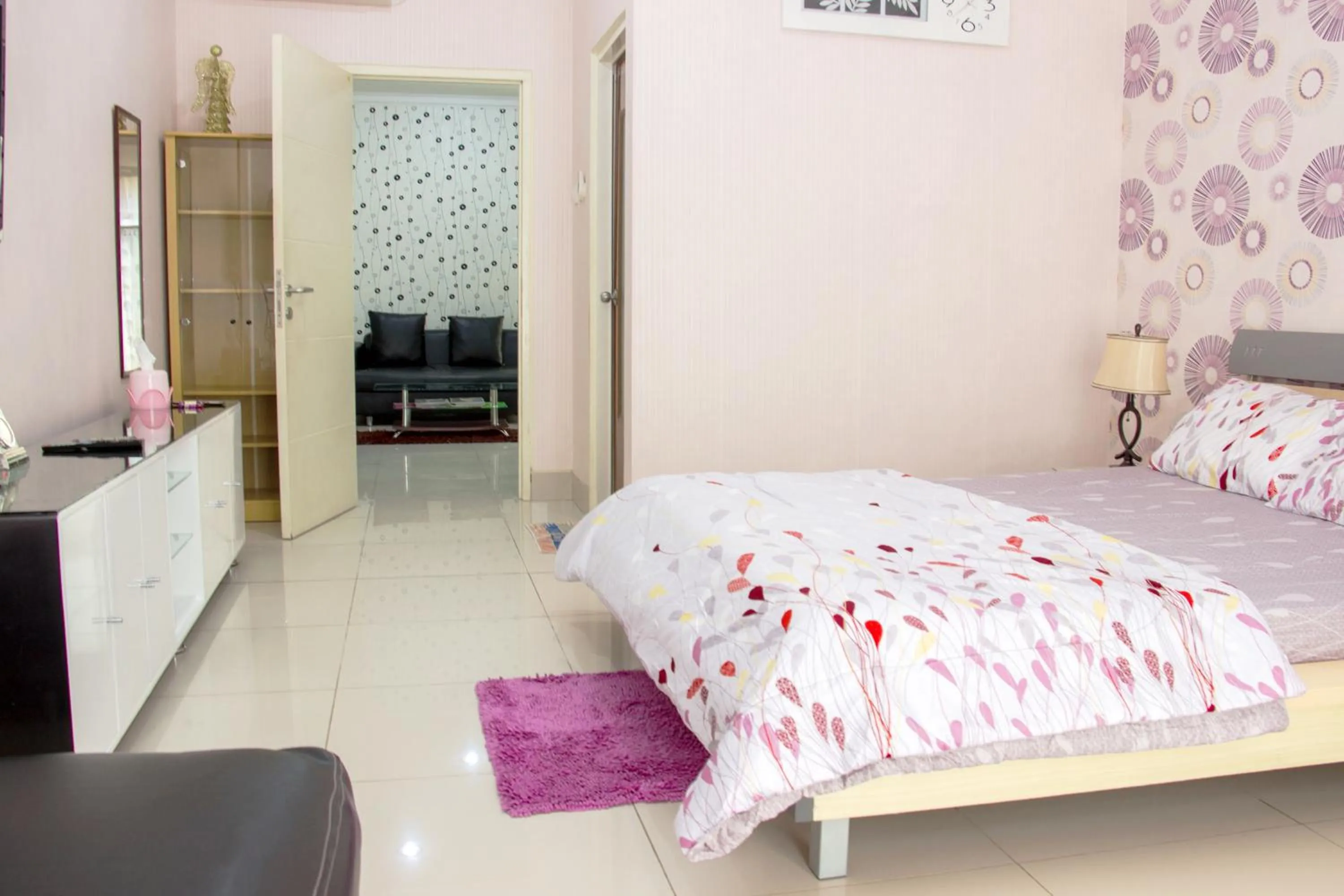 Bedroom, Bed in Apartemen MTC