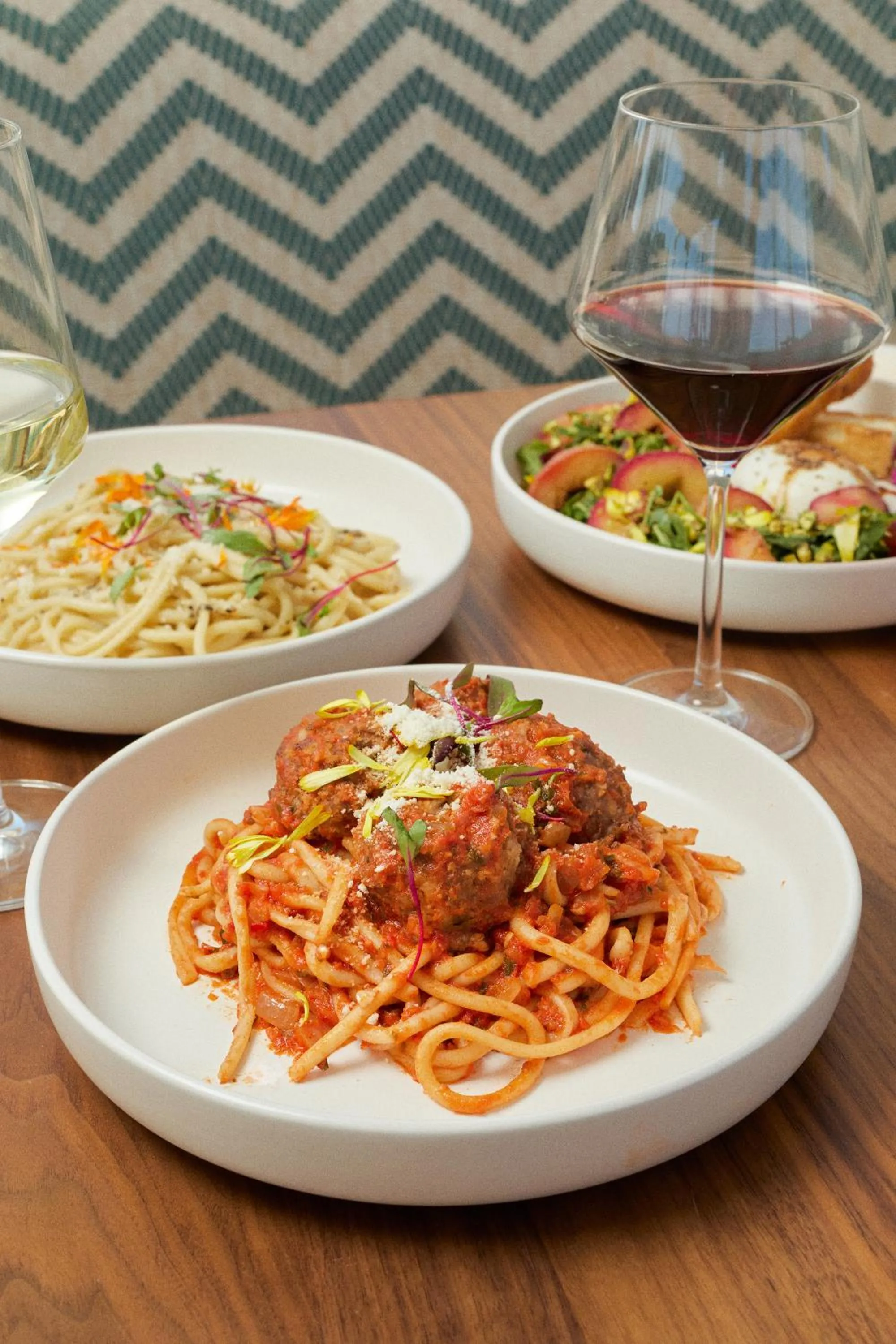 Food close-up in River Lodge Paso - 21 & Over Pool