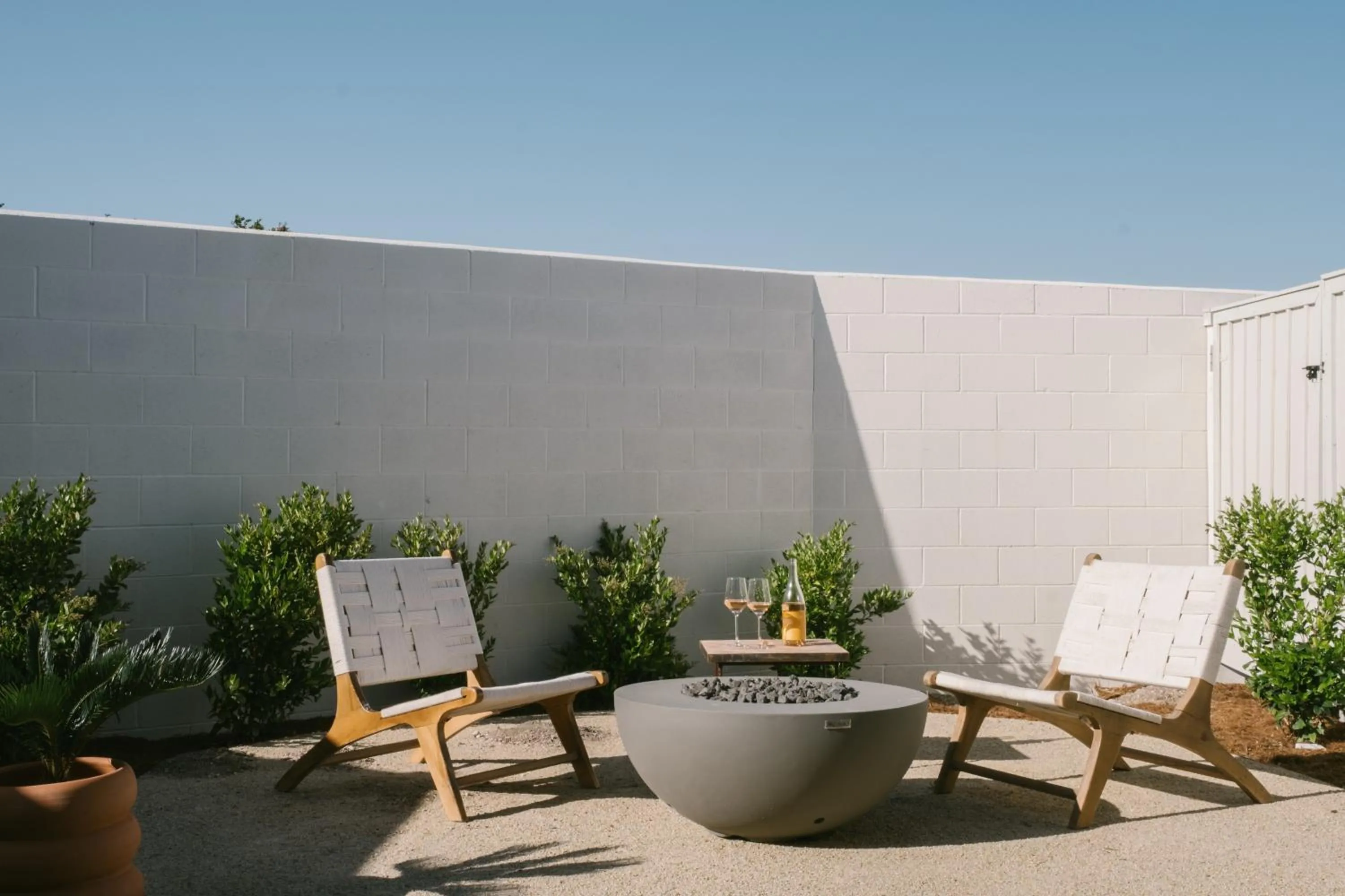 Patio in River Lodge Paso - 21 & Over Pool