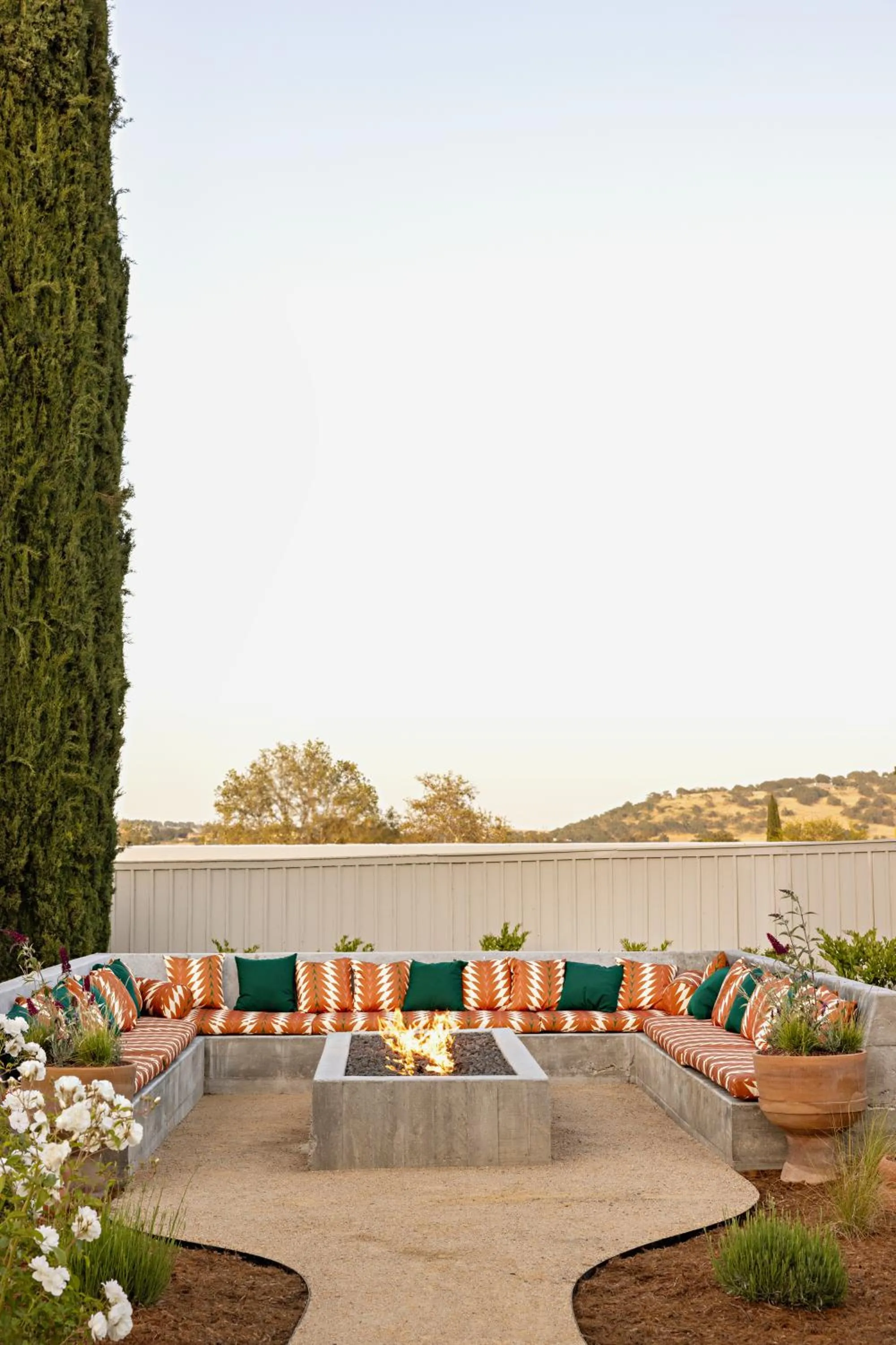 fireplace in River Lodge Paso - 21 & Over Pool