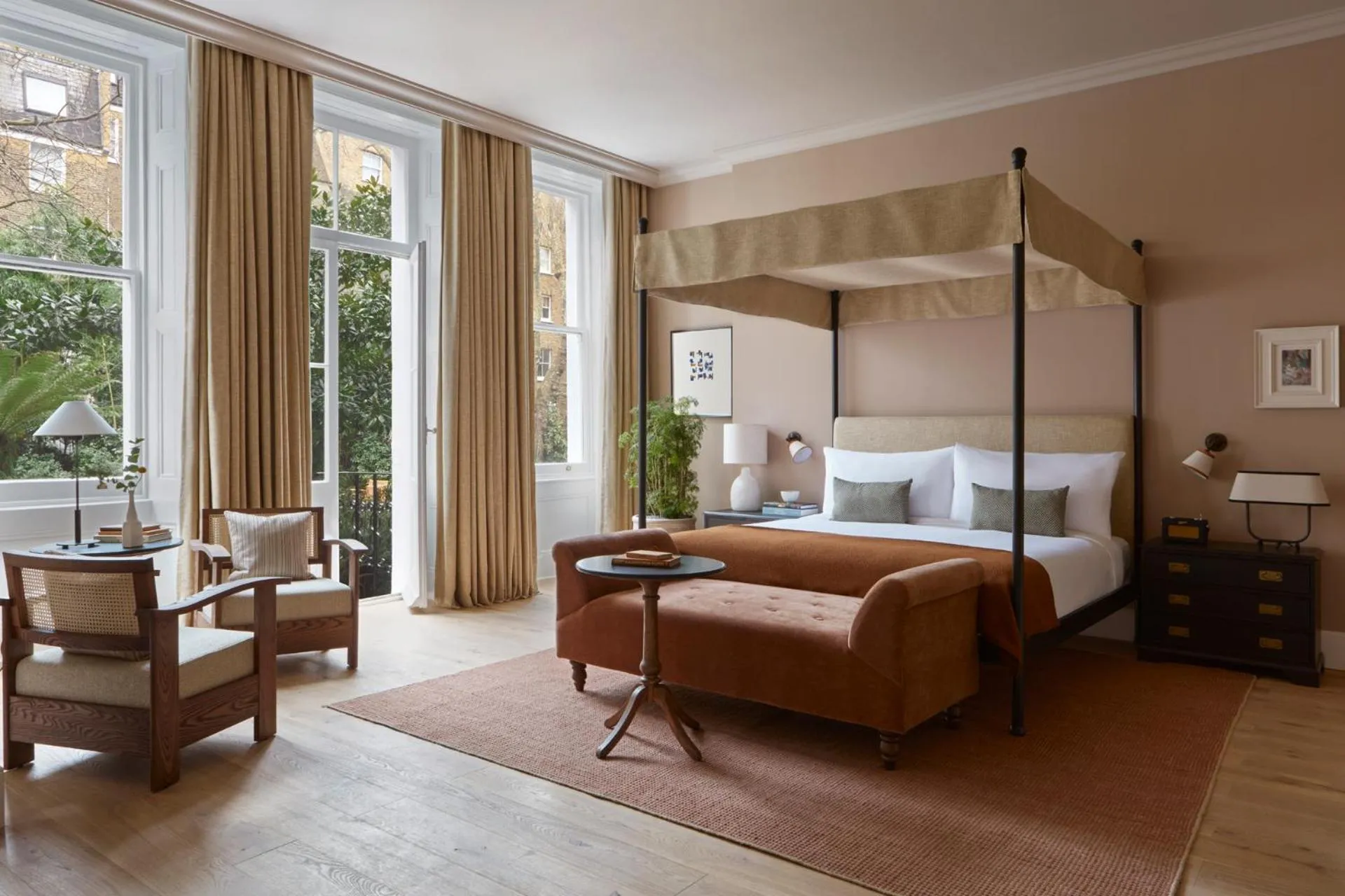 Bedroom, Bed in Miiro Templeton Garden