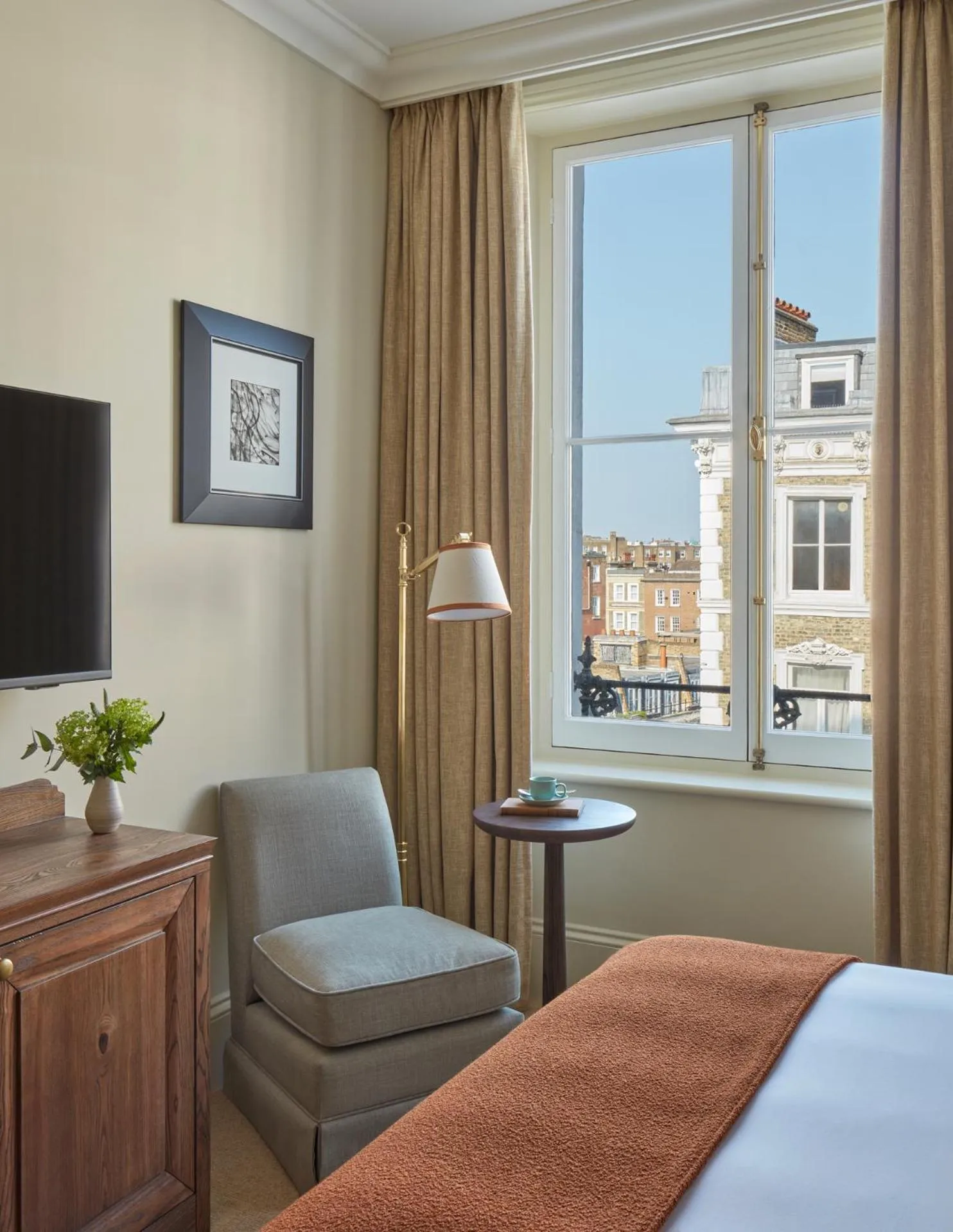 Bed in Miiro Templeton Garden