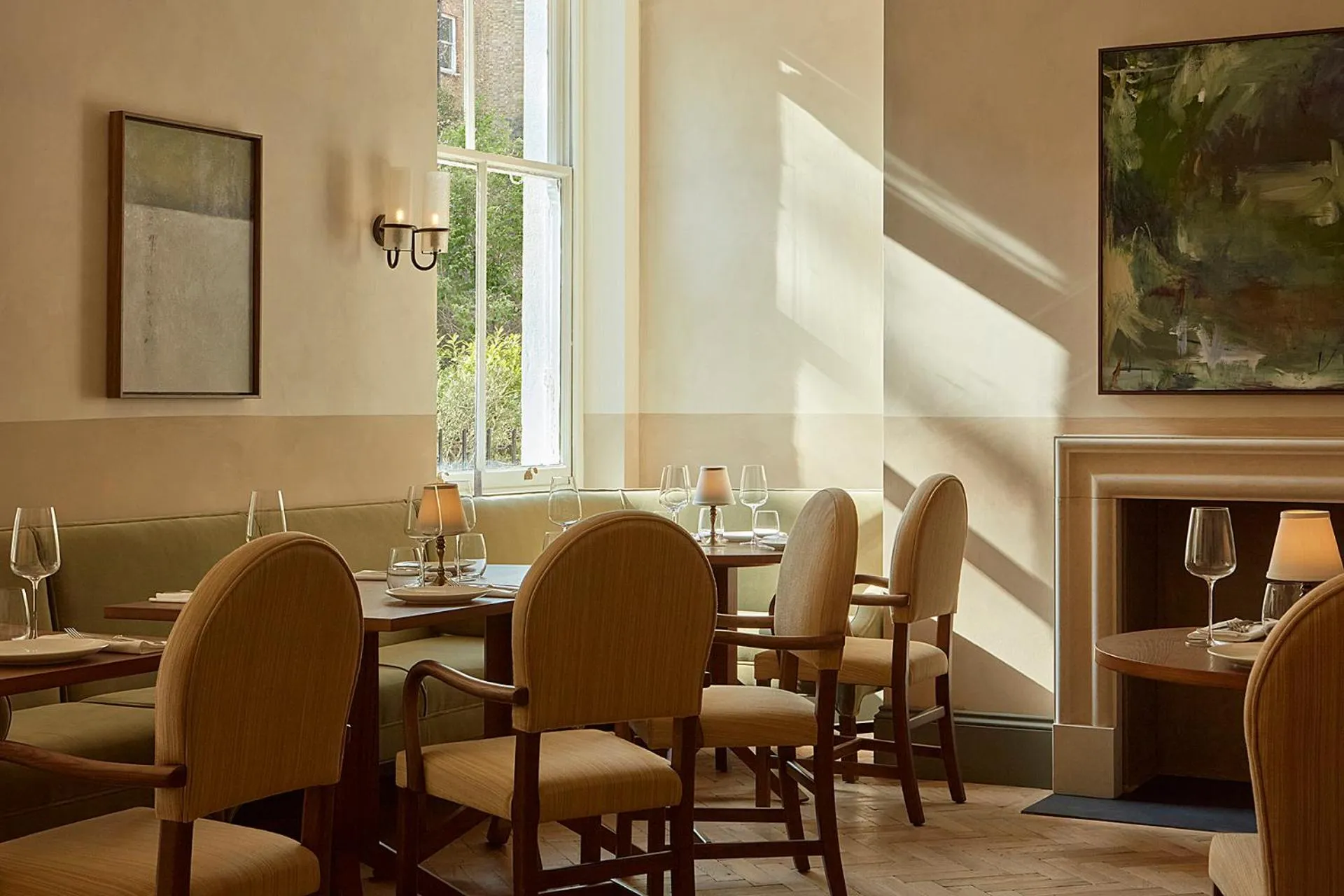 Restaurant/places to eat in Miiro Templeton Garden