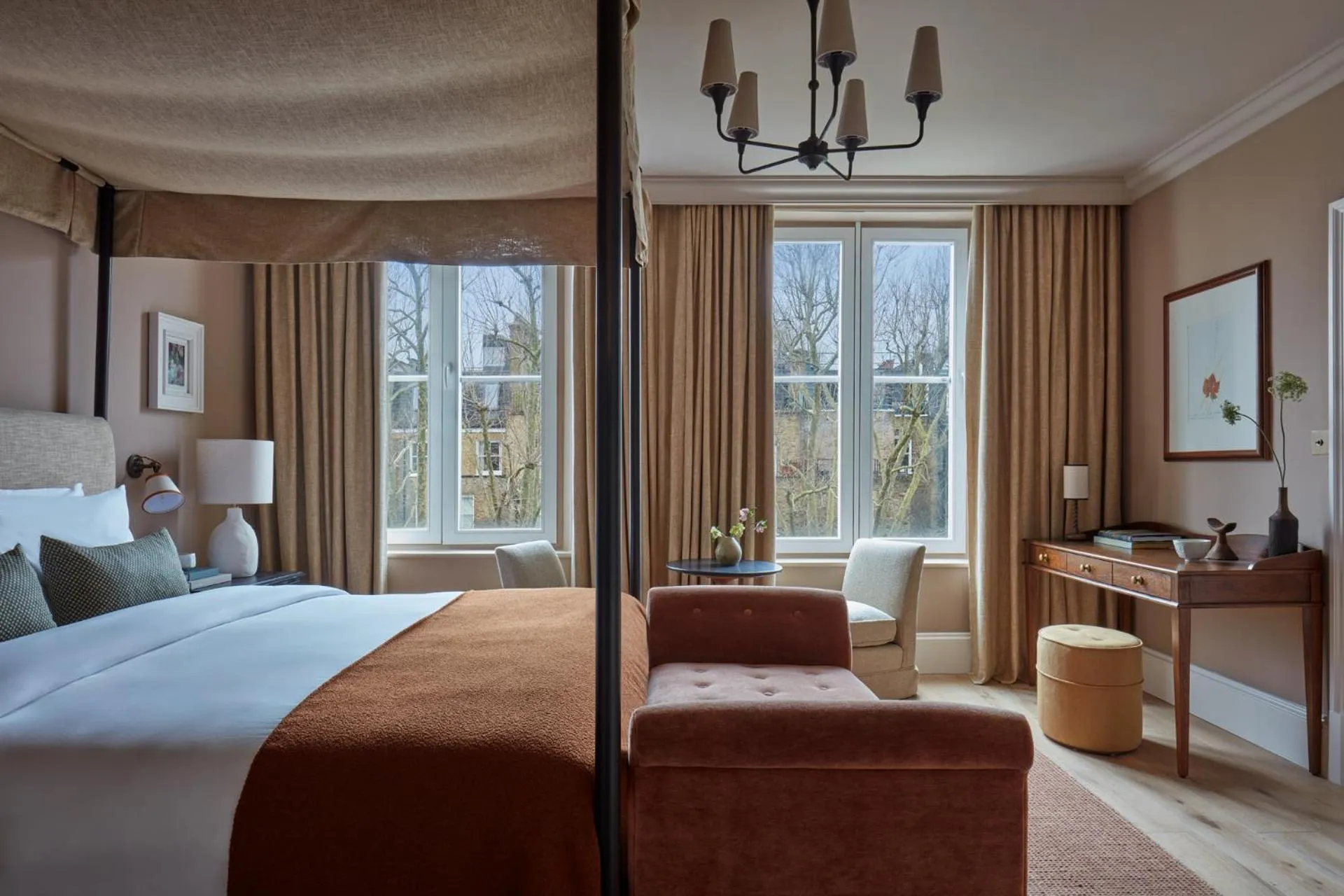 Bedroom, Bed in Miiro Templeton Garden