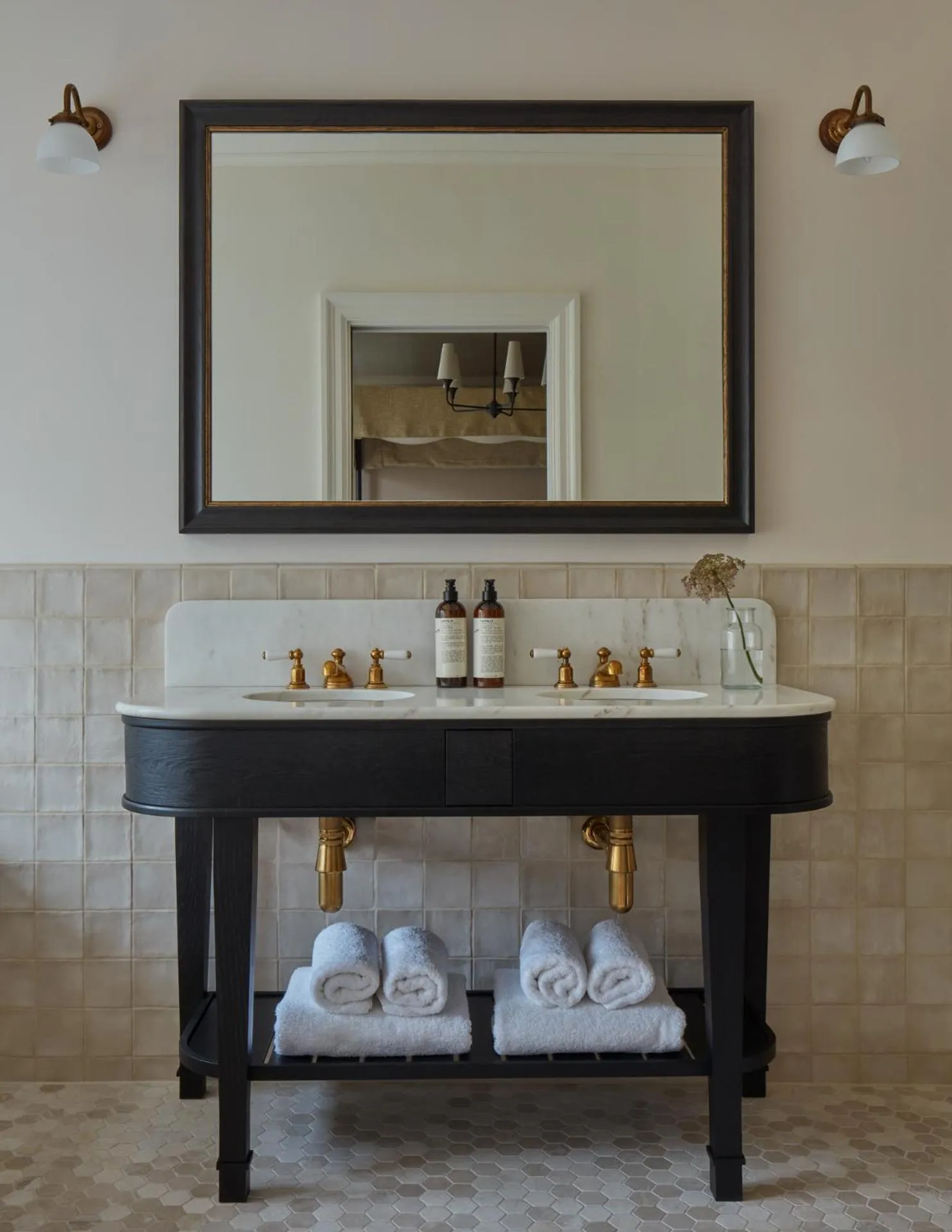 Bathroom in Miiro Templeton Garden