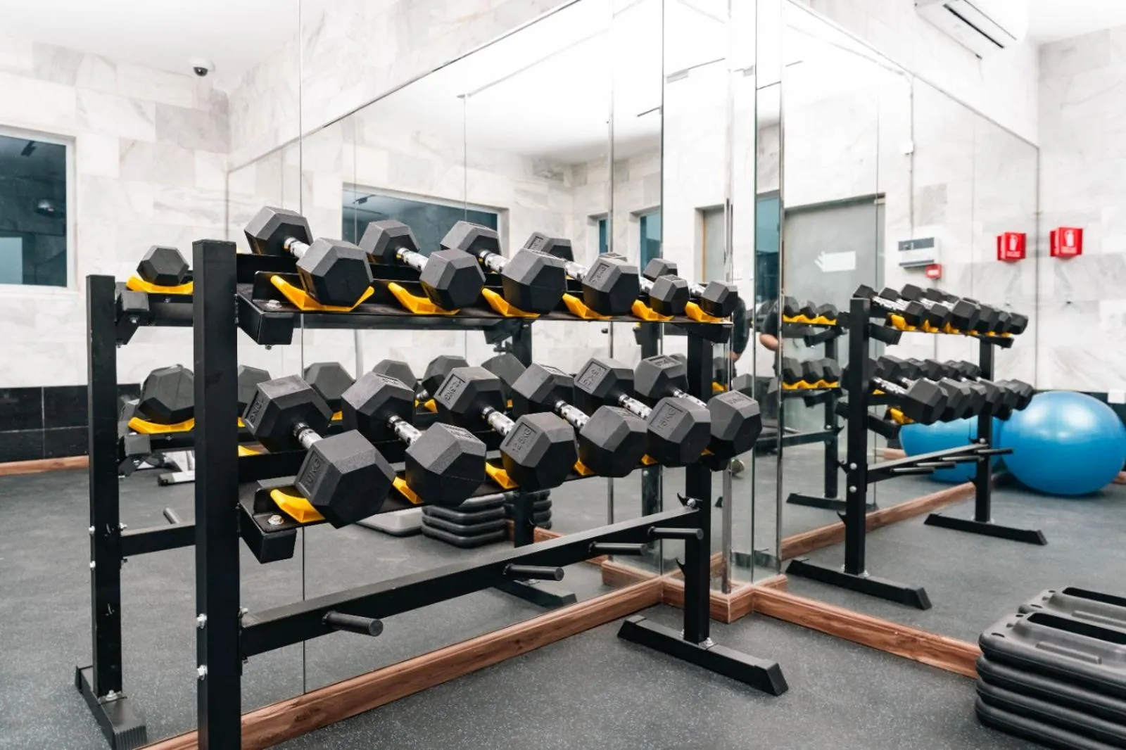 Fitness centre/facilities in Aluya Hotel