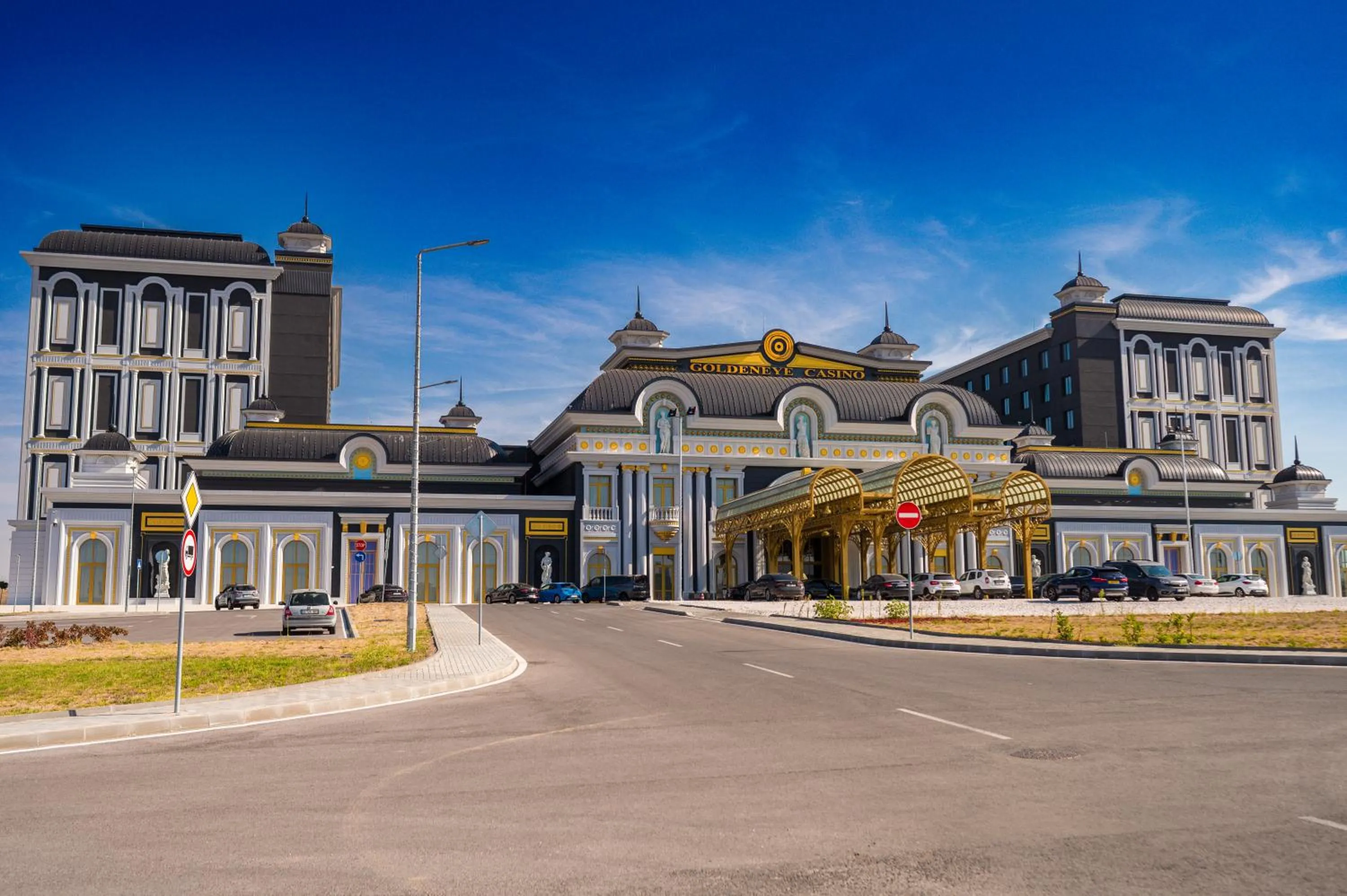 GoldenEye Hotel & Casino