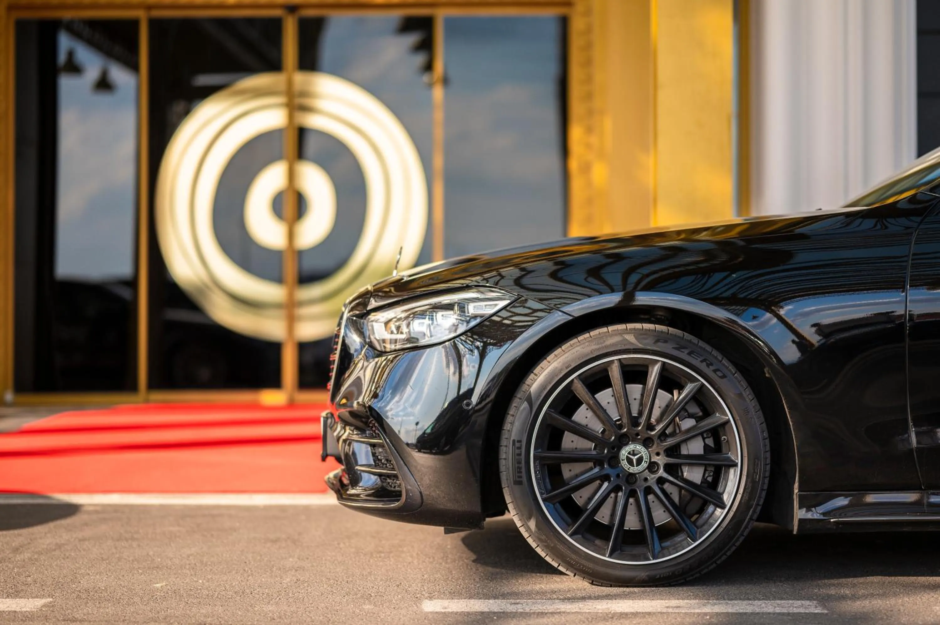 GoldenEye Hotel & Casino