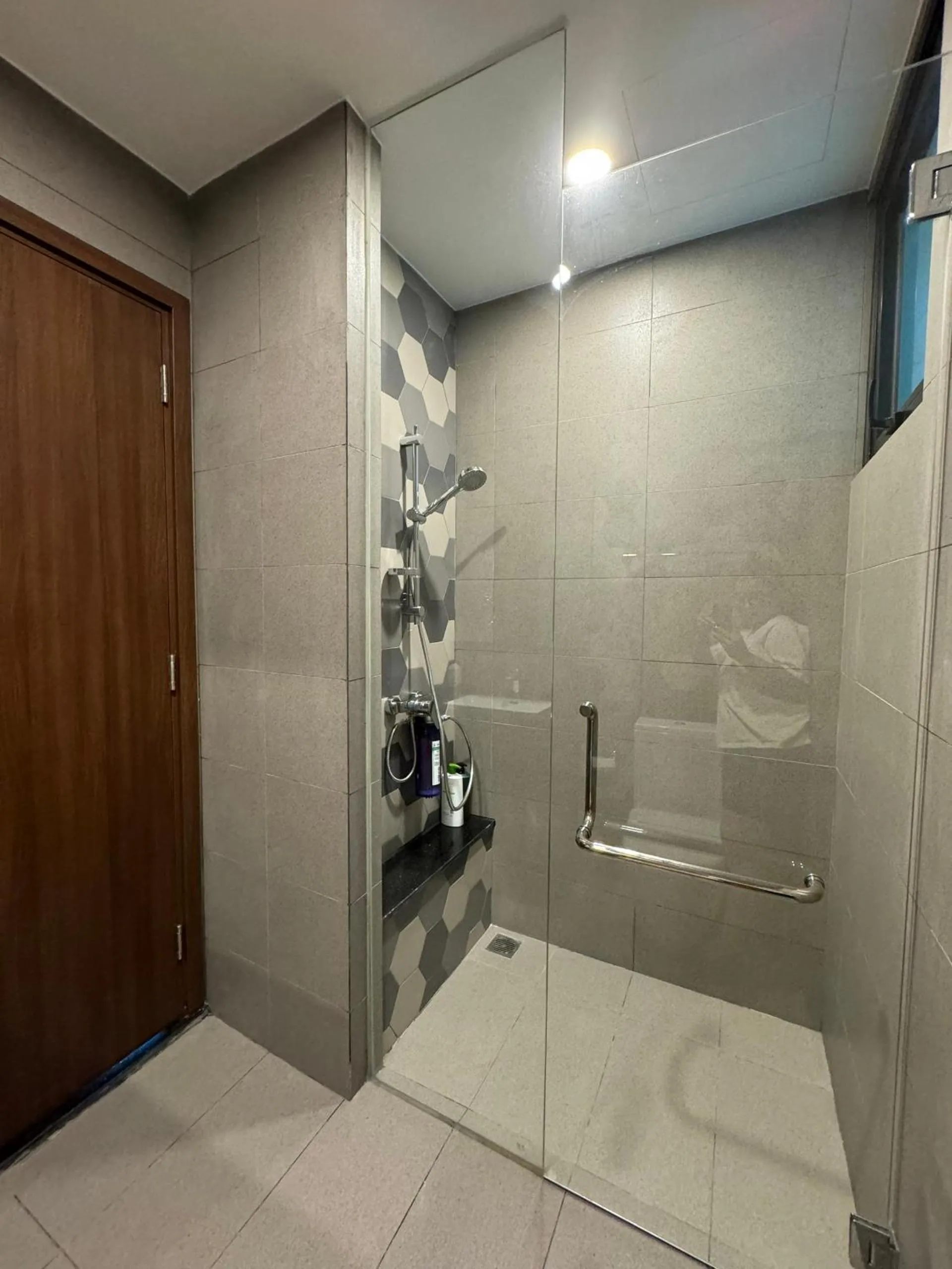 Bathroom in Homie's Dedge Thao Dien Luxury Apartment