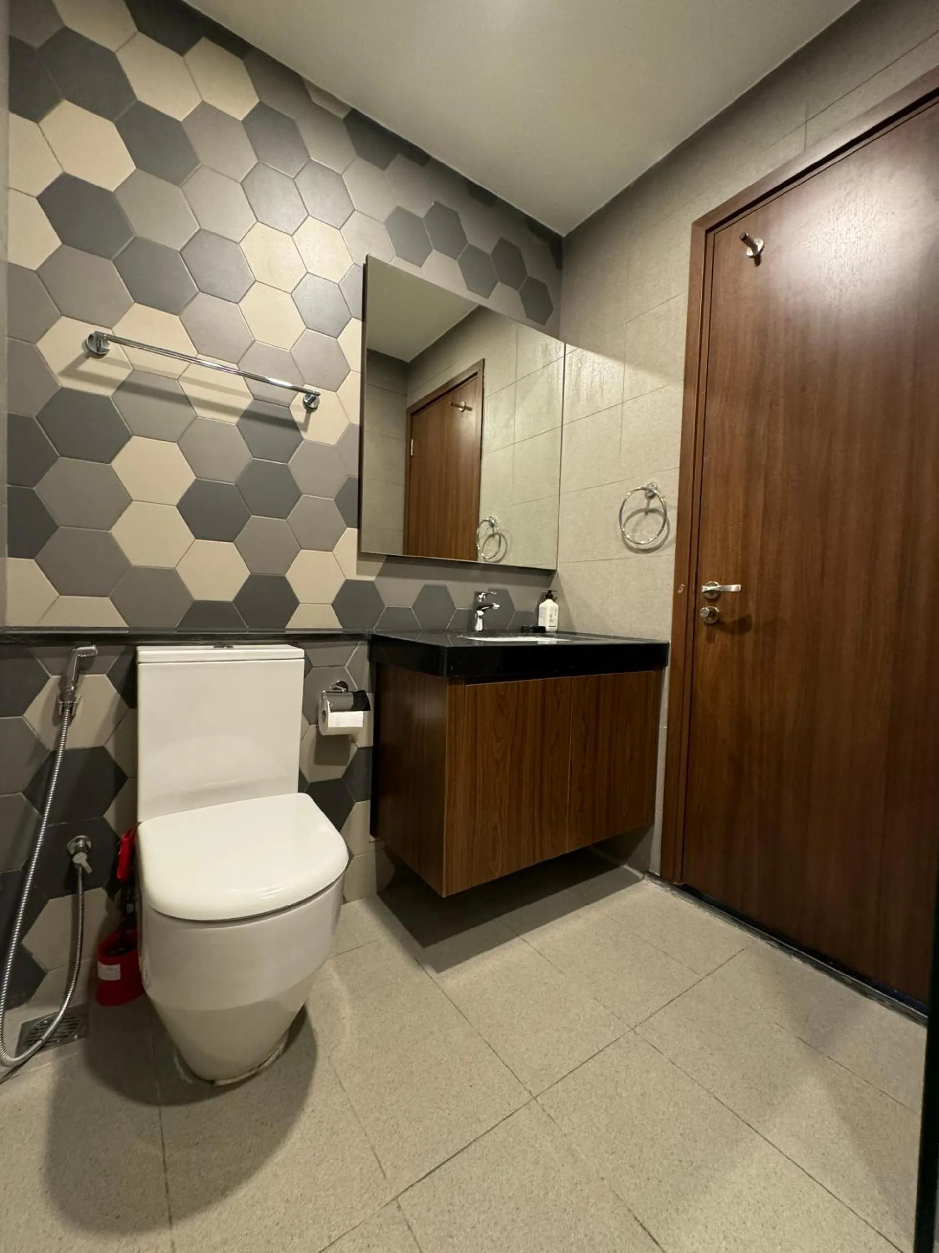 Shower in Homie's Dedge Thao Dien Luxury Apartment