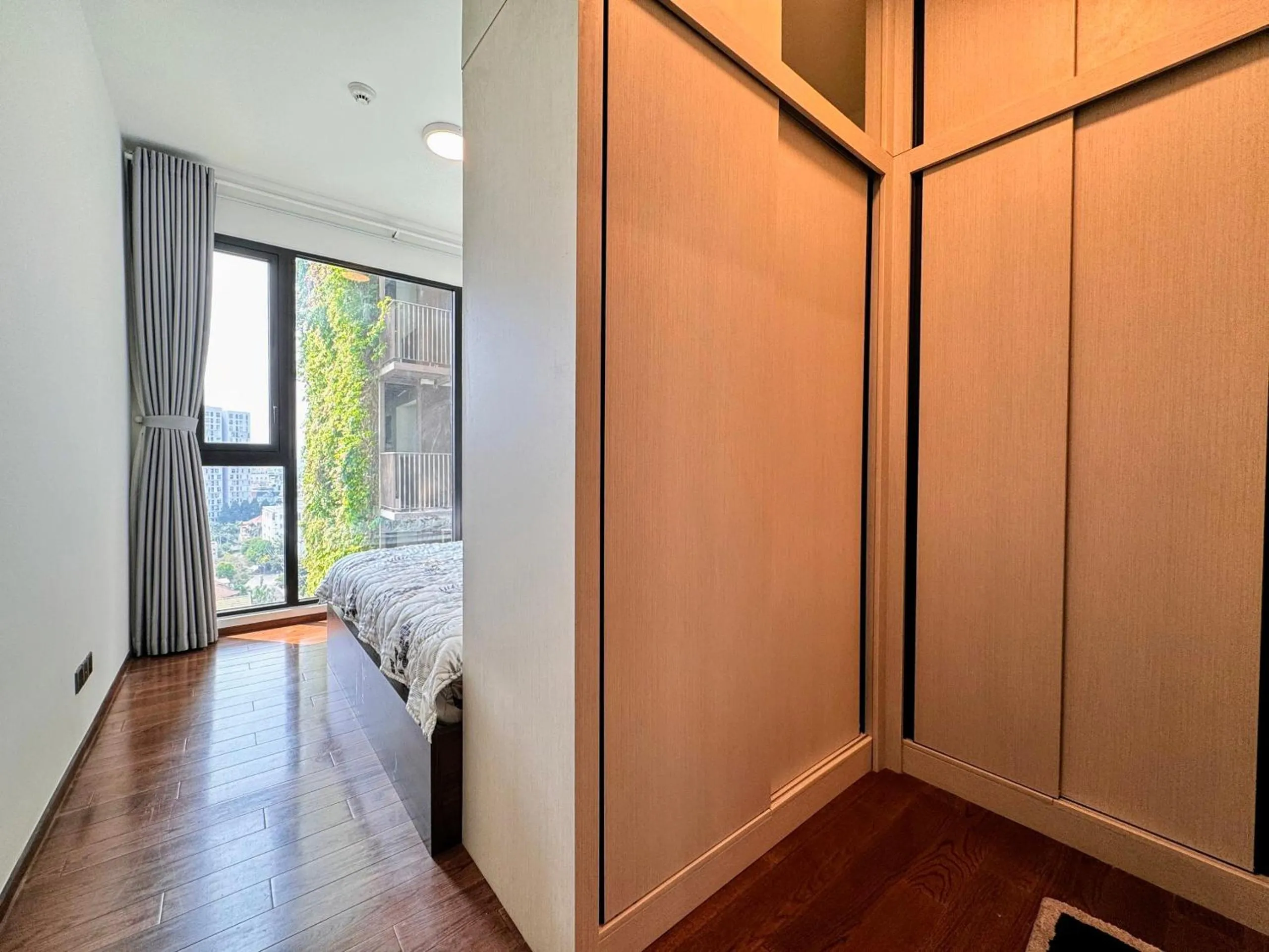 Bedroom, Bed in Homie's Dedge Thao Dien Luxury Apartment