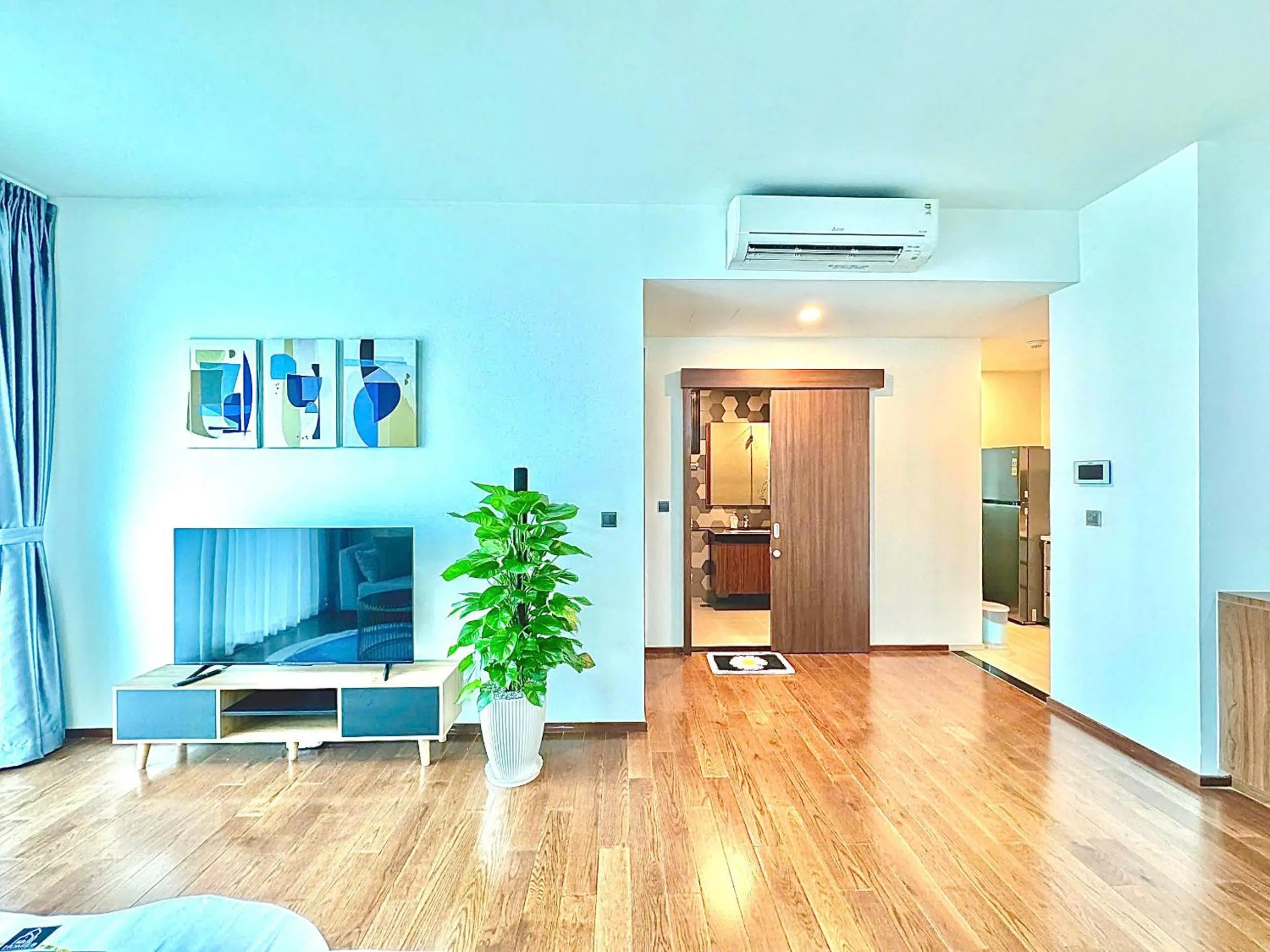 Homie's Dedge Thao Dien Luxury Apartment