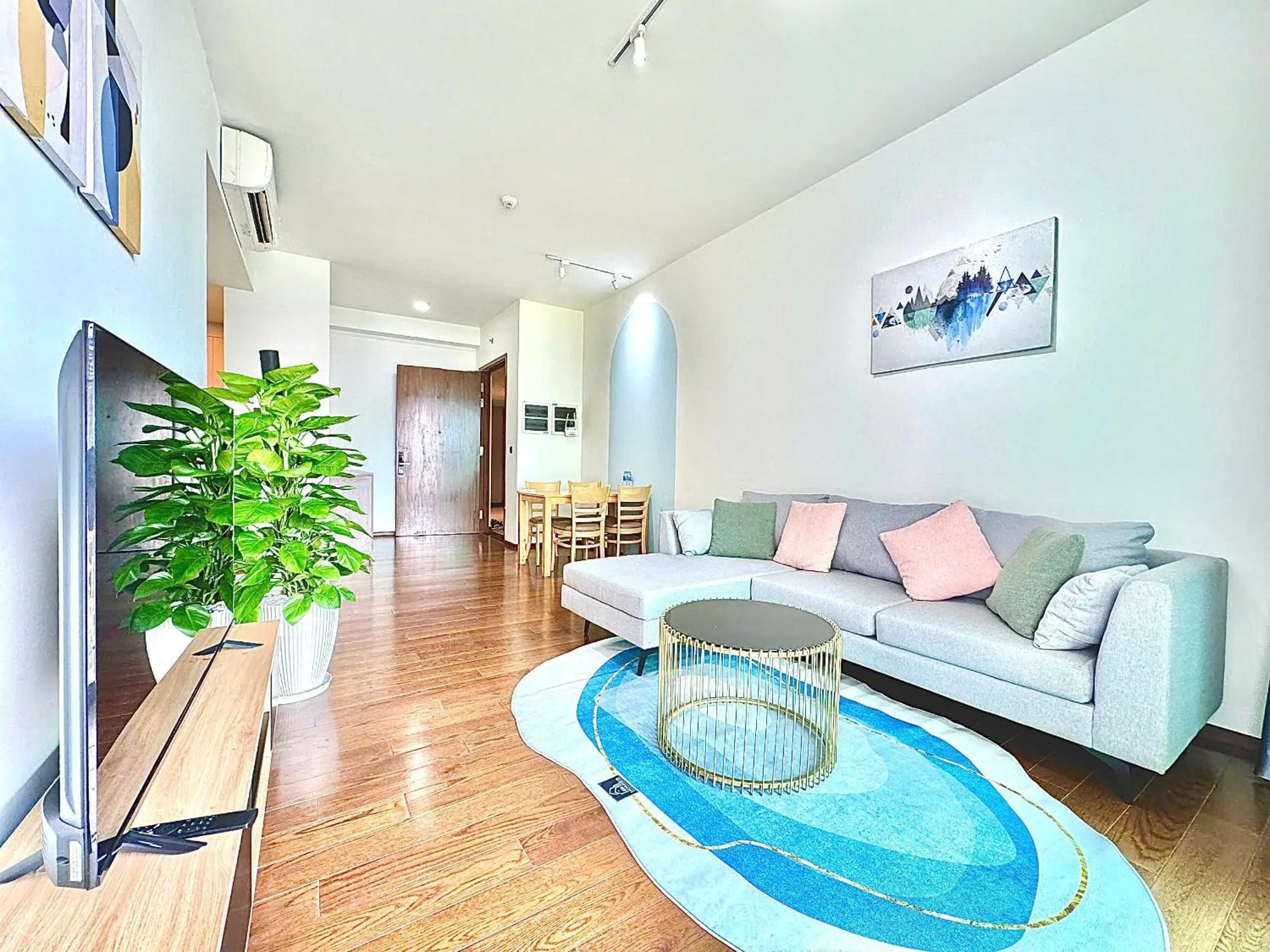 Homie's Dedge Thao Dien Luxury Apartment