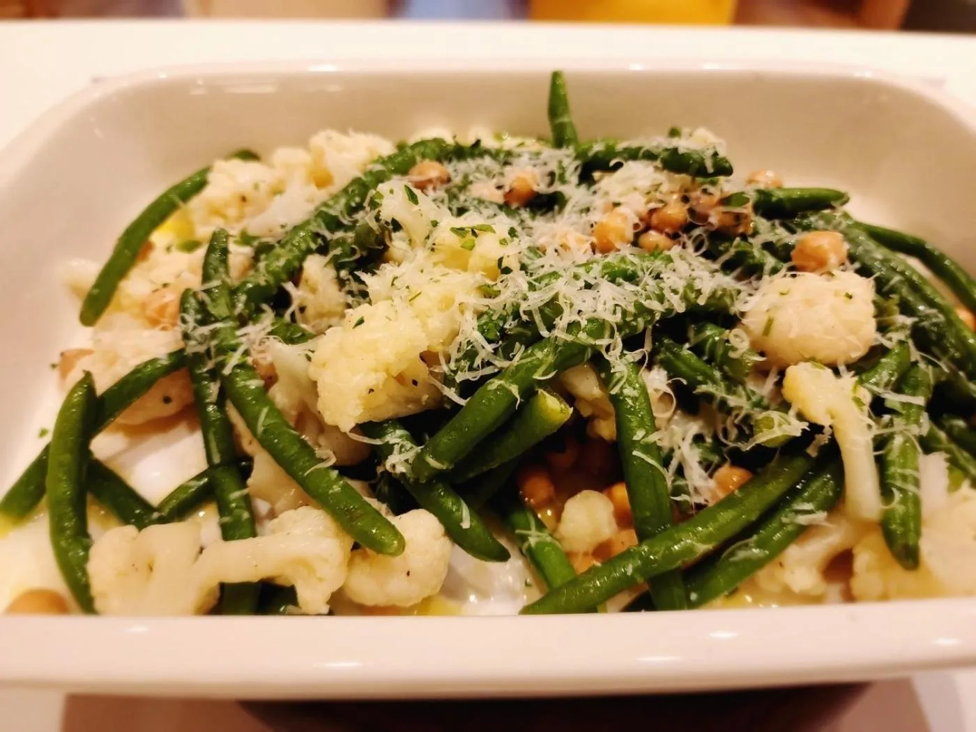 Food and drinks in Hanok Hotel DAAM Seoul