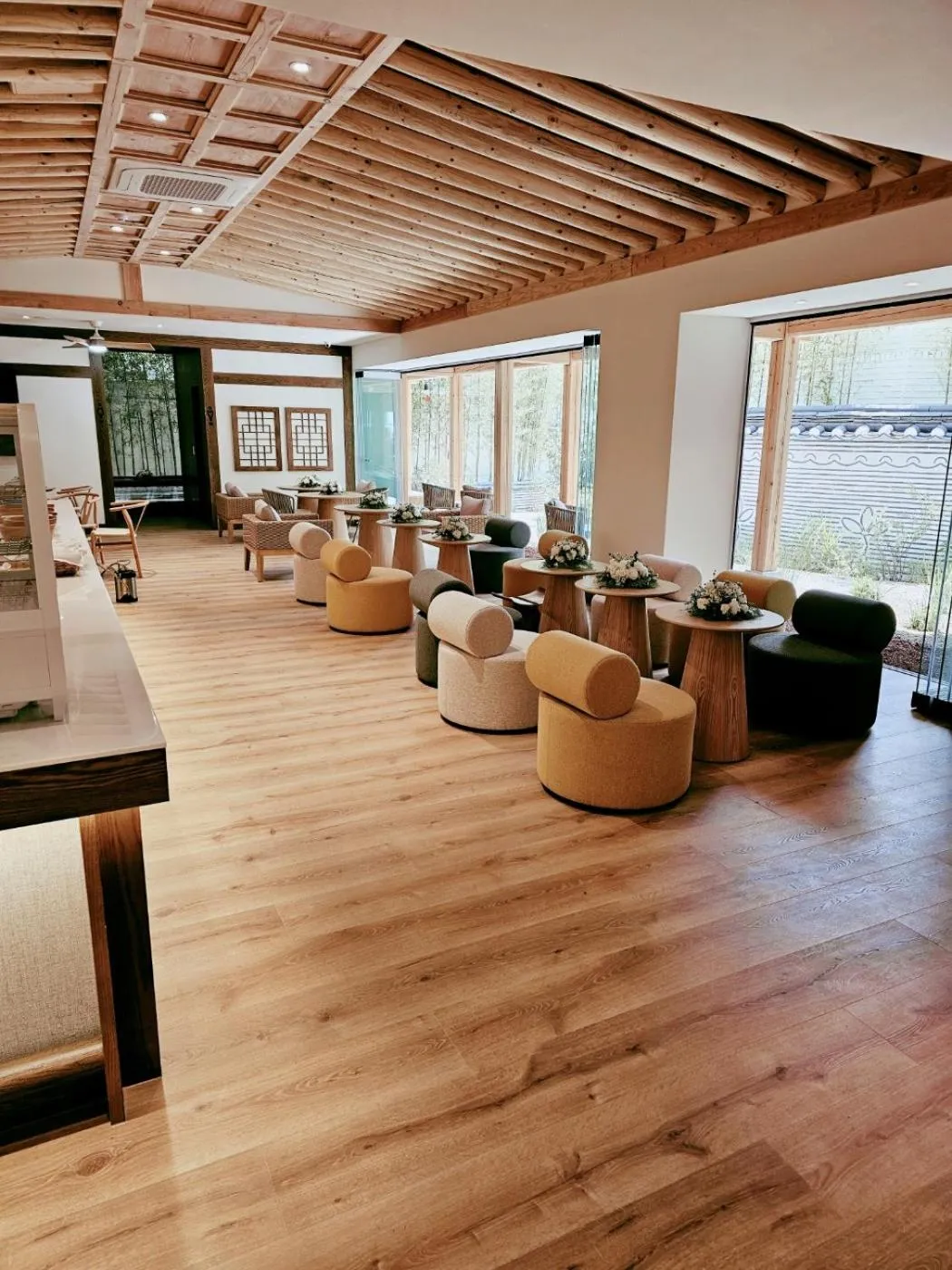 Lobby or reception in Hanok Hotel DAAM Seoul