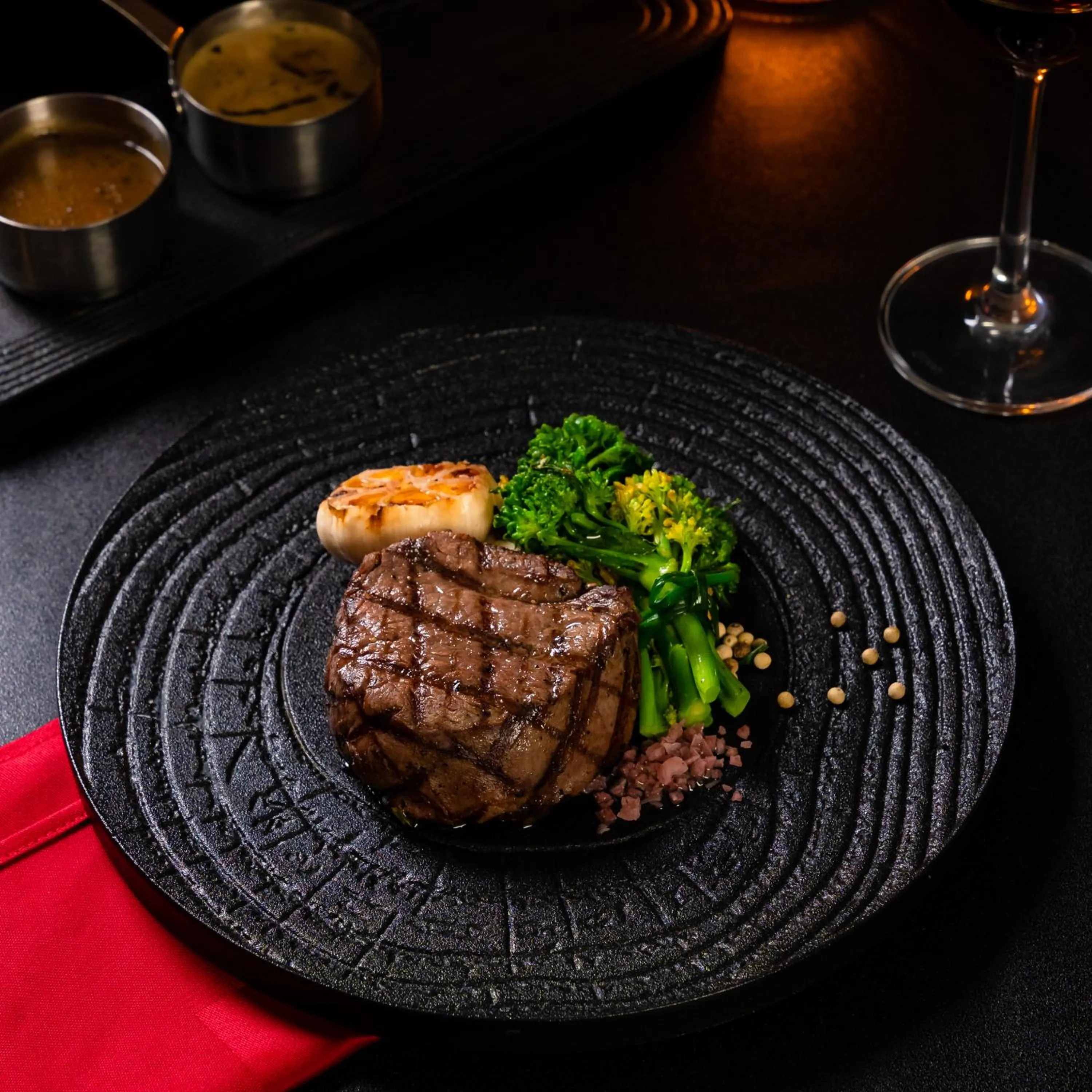 Restaurant/places to eat in Love St - Hanoi Hotel