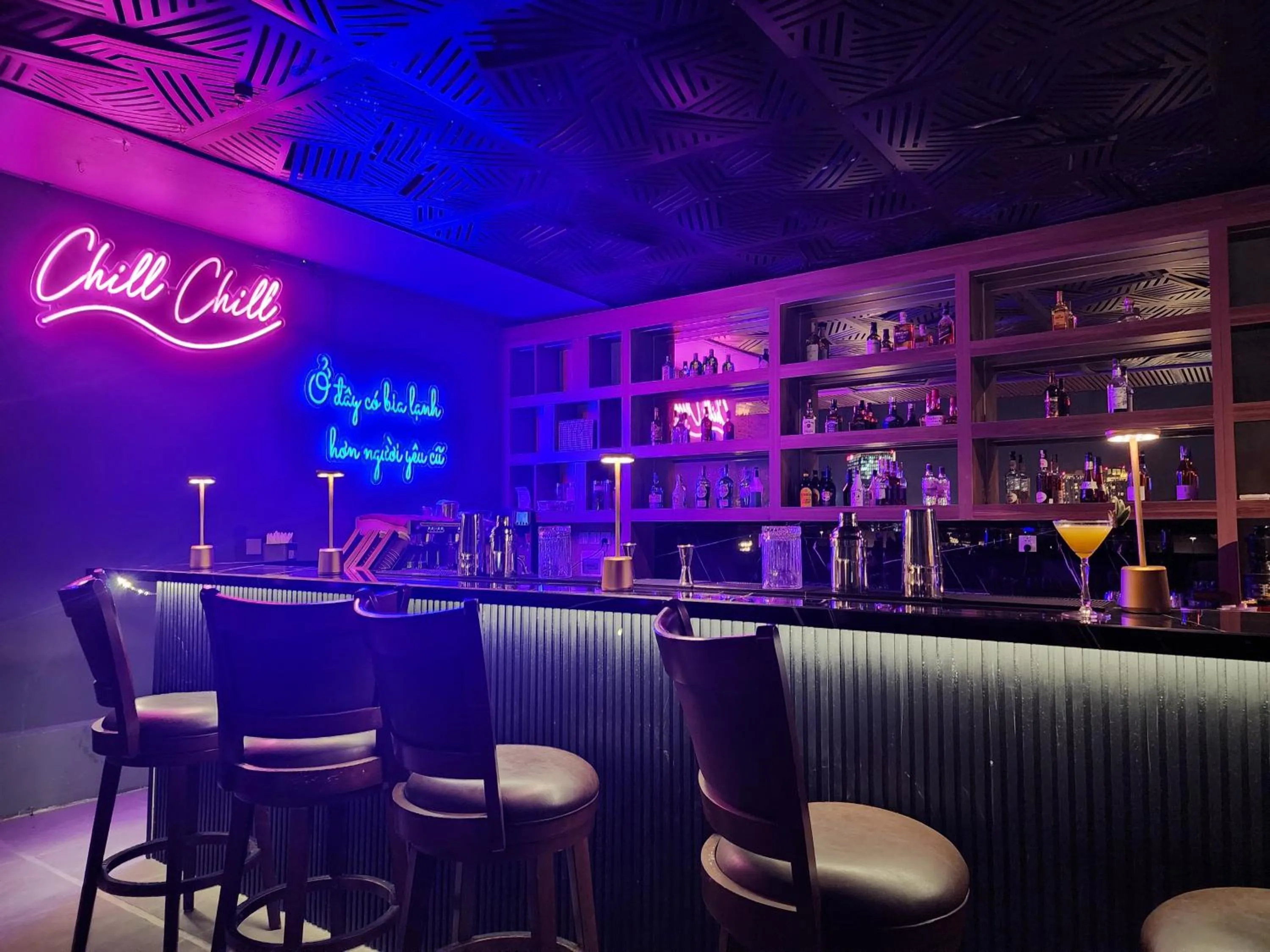 Lounge or bar in Love St - Hanoi Hotel