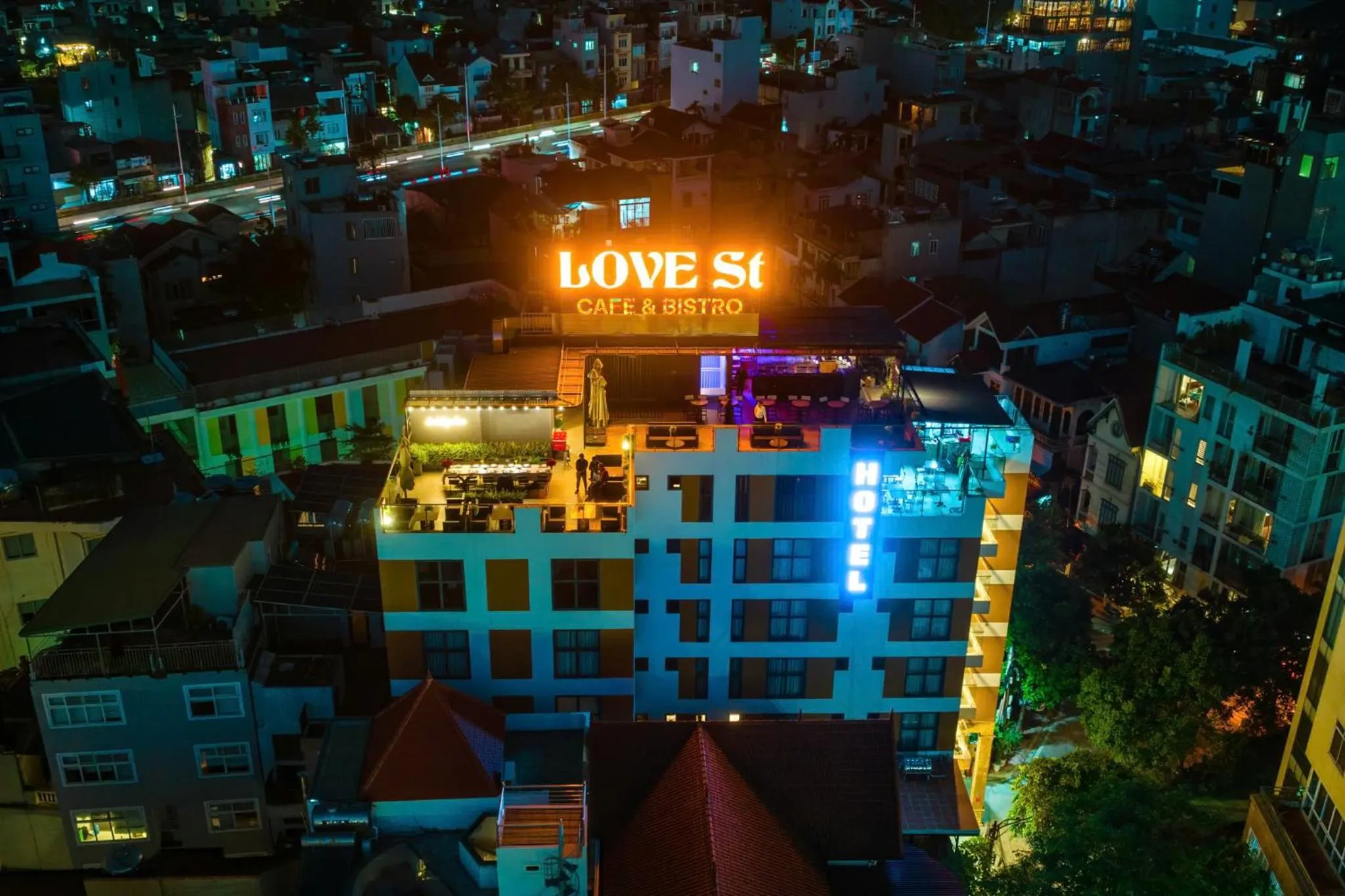 Facade/entrance in Love St - Hanoi Hotel
