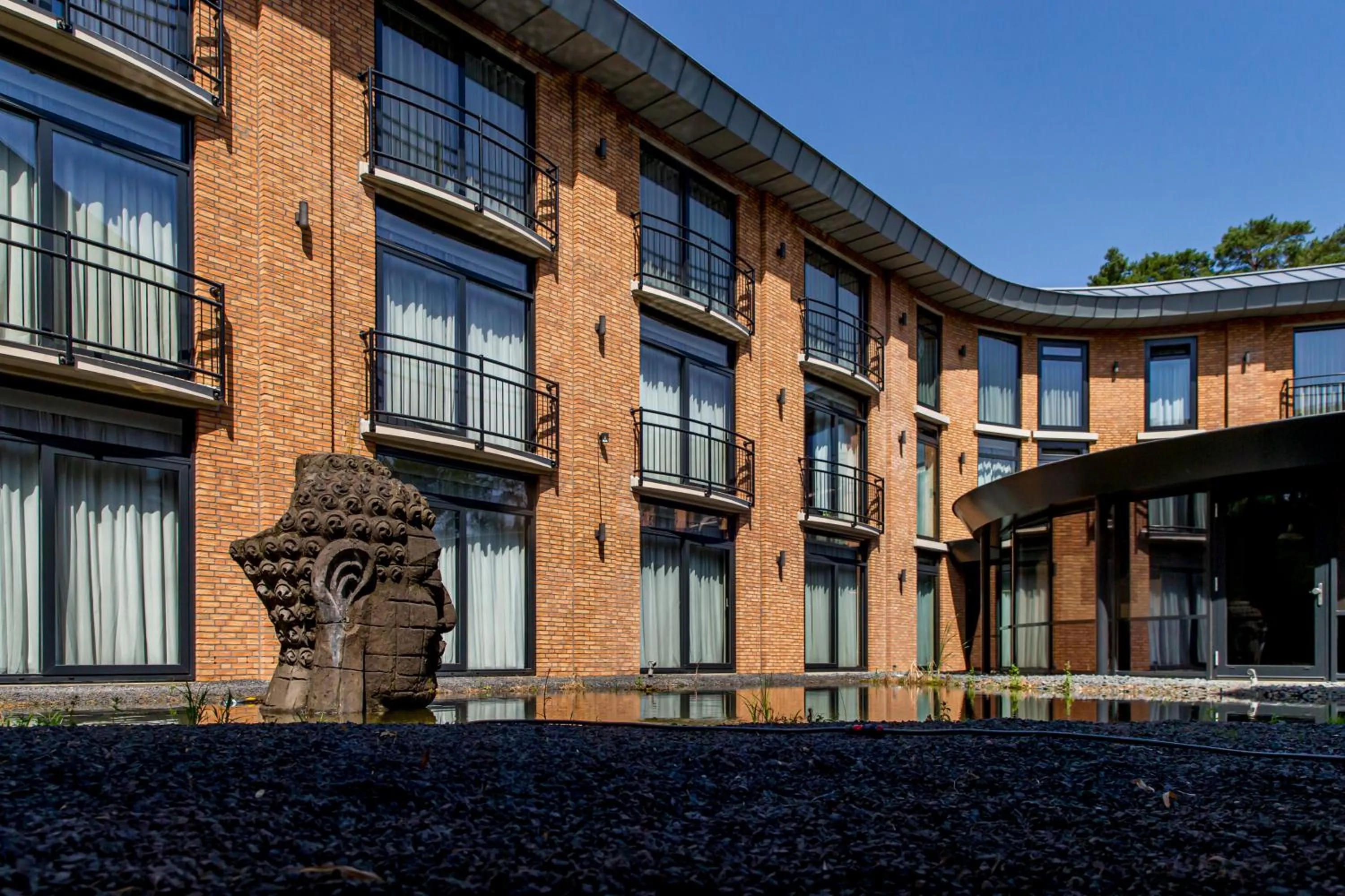 Property building in Fletcher Hotel-Restaurant Jagershorst-Eindhoven