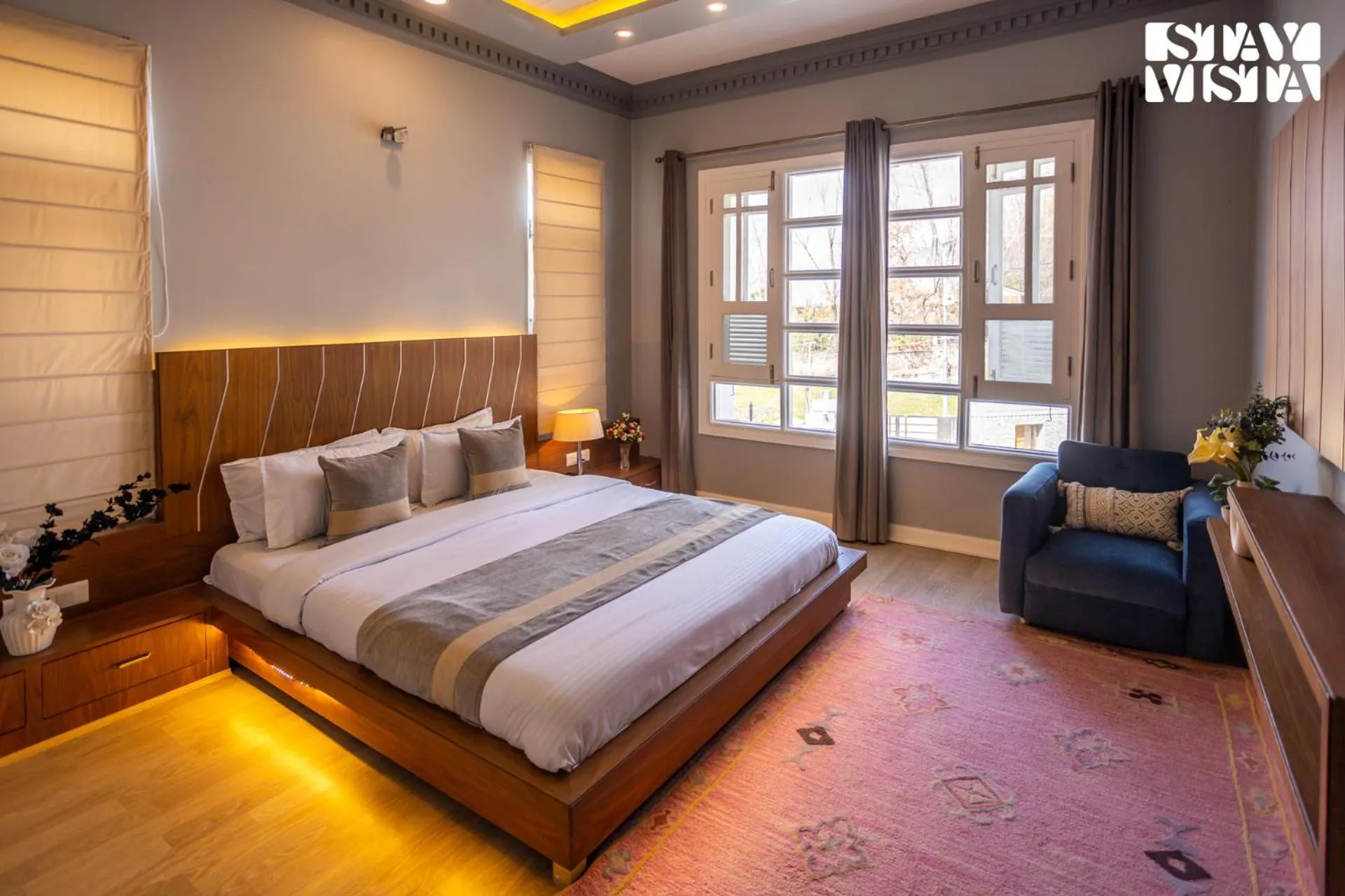 Bedroom, Bed in StayVista at Midsummer Moon - Mountain View with Courtyard