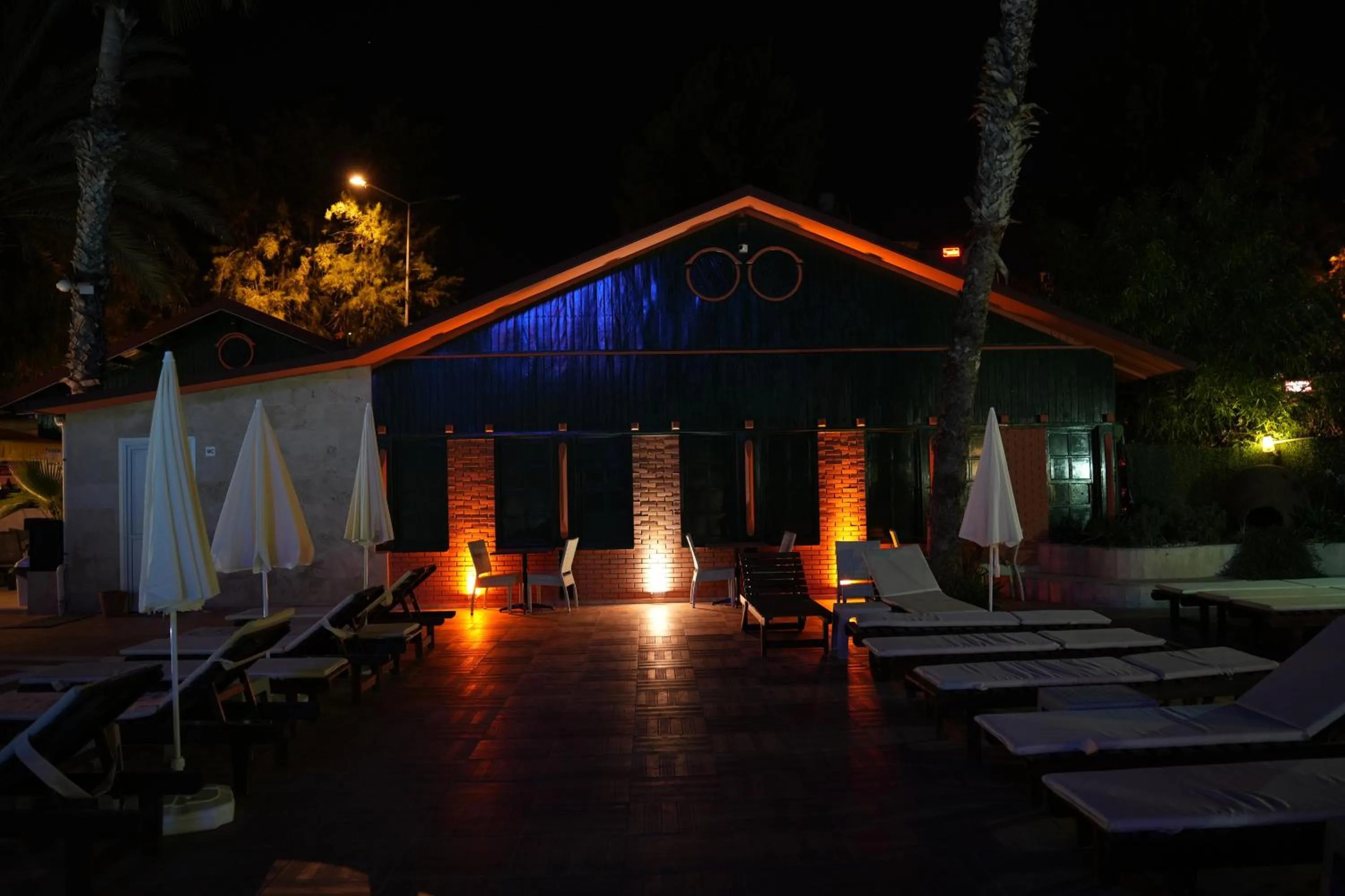 Ada Newday Resort Hotel