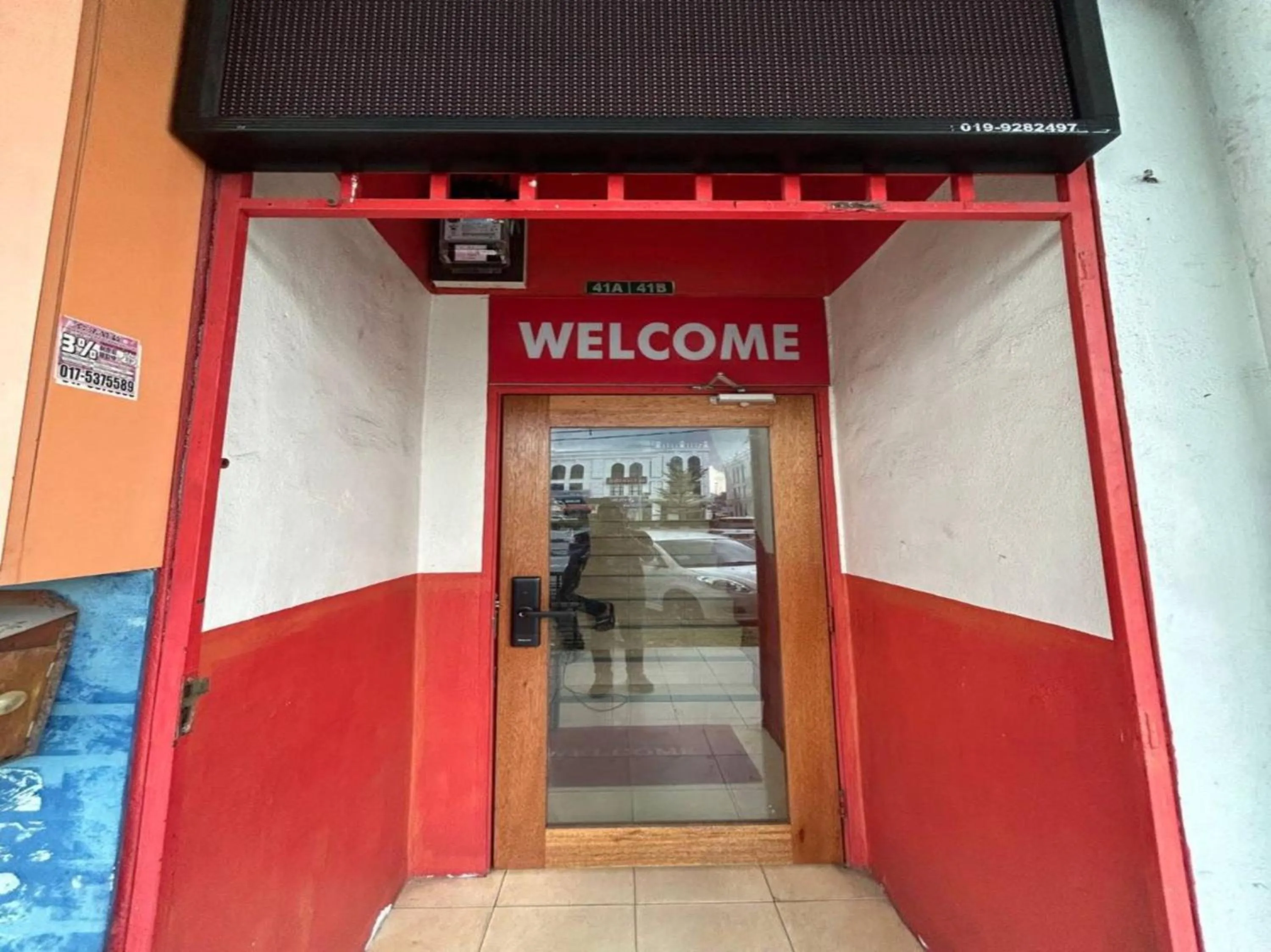 Facade/entrance in OYO 90950 Hotel Dns