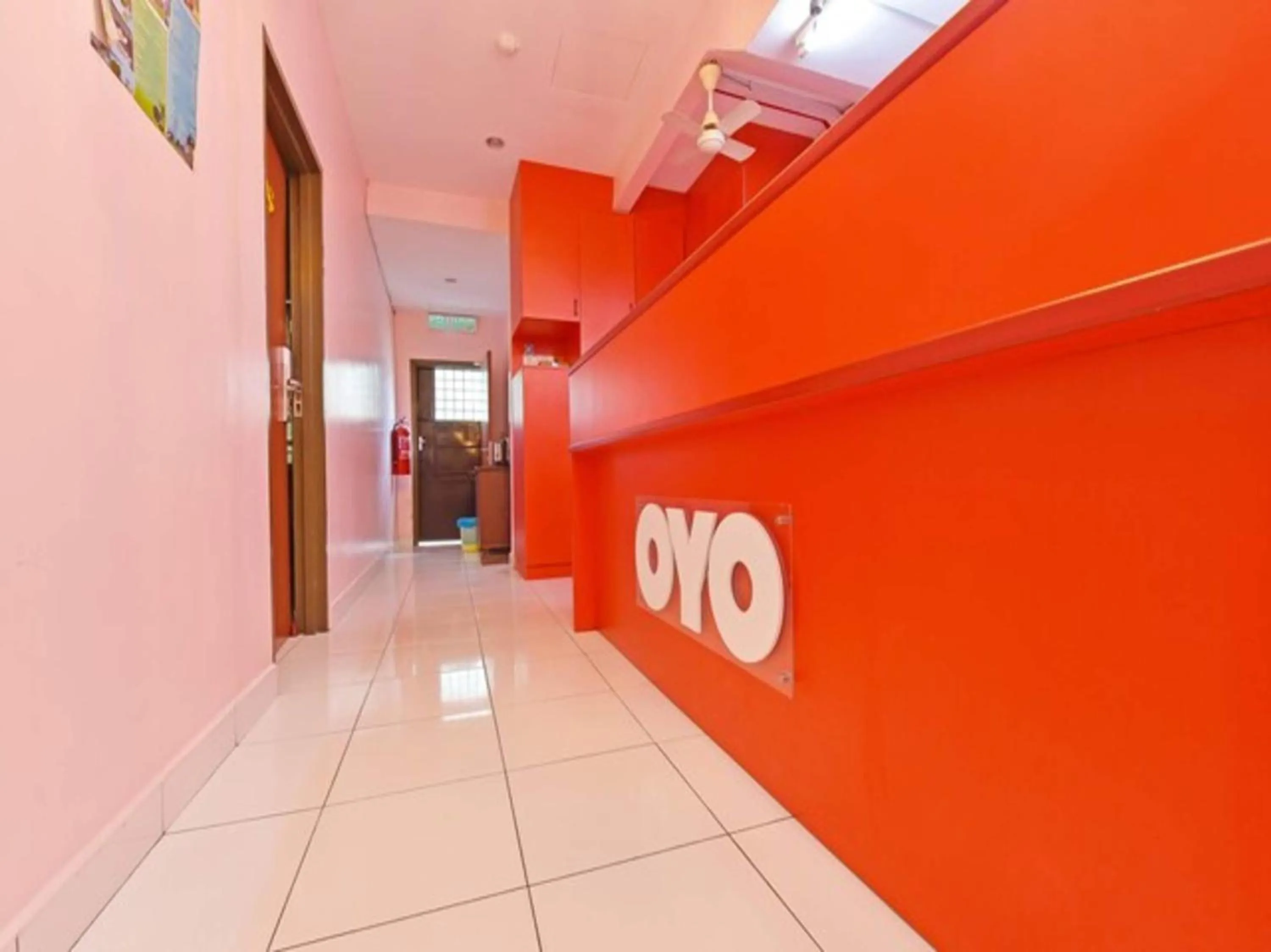 Lobby or reception in OYO 90950 Hotel Dns