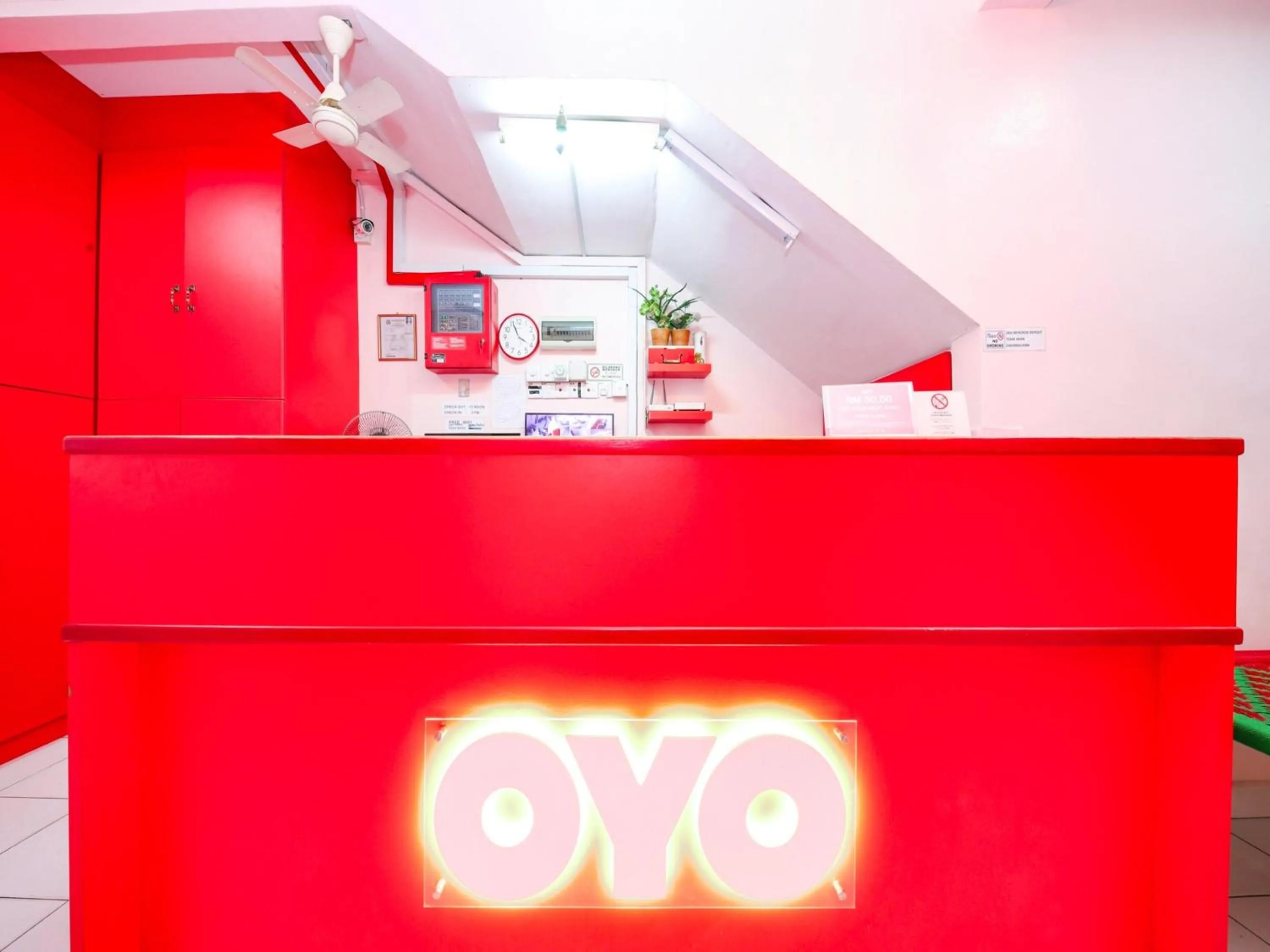 Lobby or reception in OYO 90950 Hotel Dns