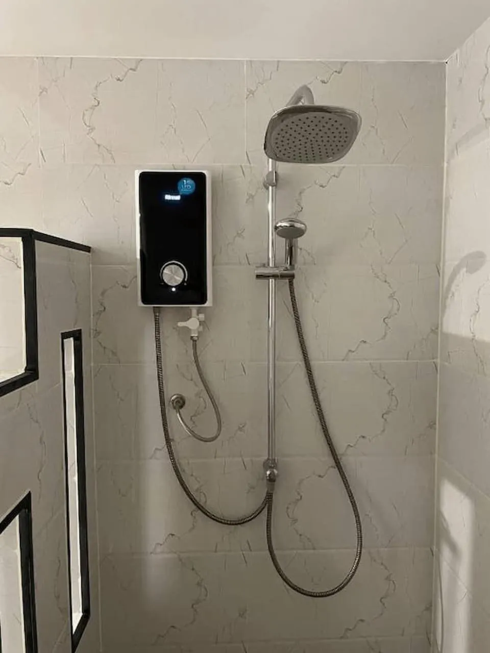 Shower in Nov Koh Kong Resort