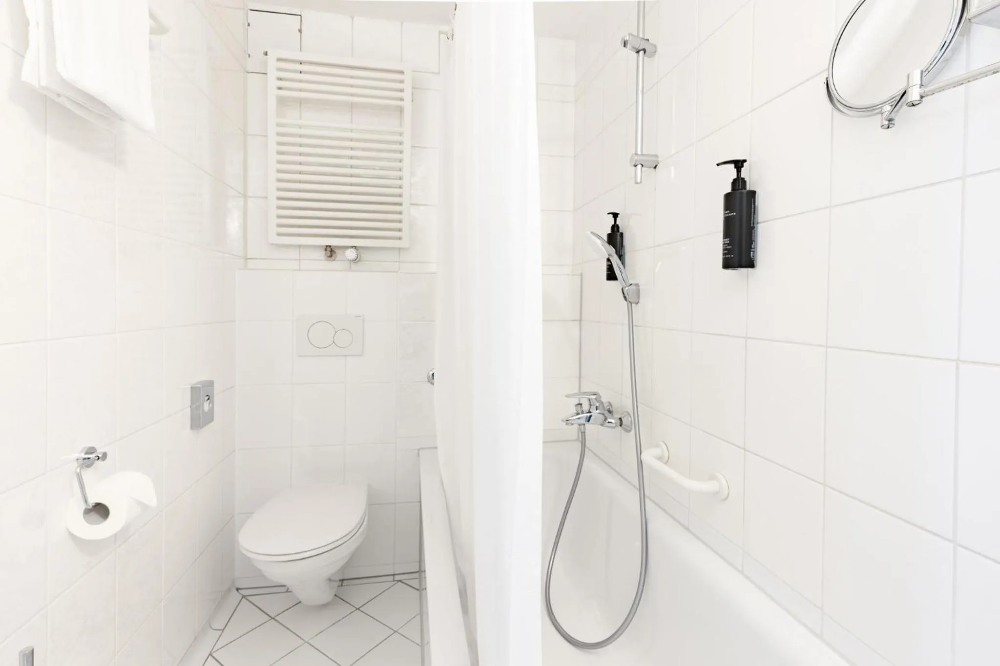 Bathroom in Garner Hotel Post Aschaffenburg by IHG