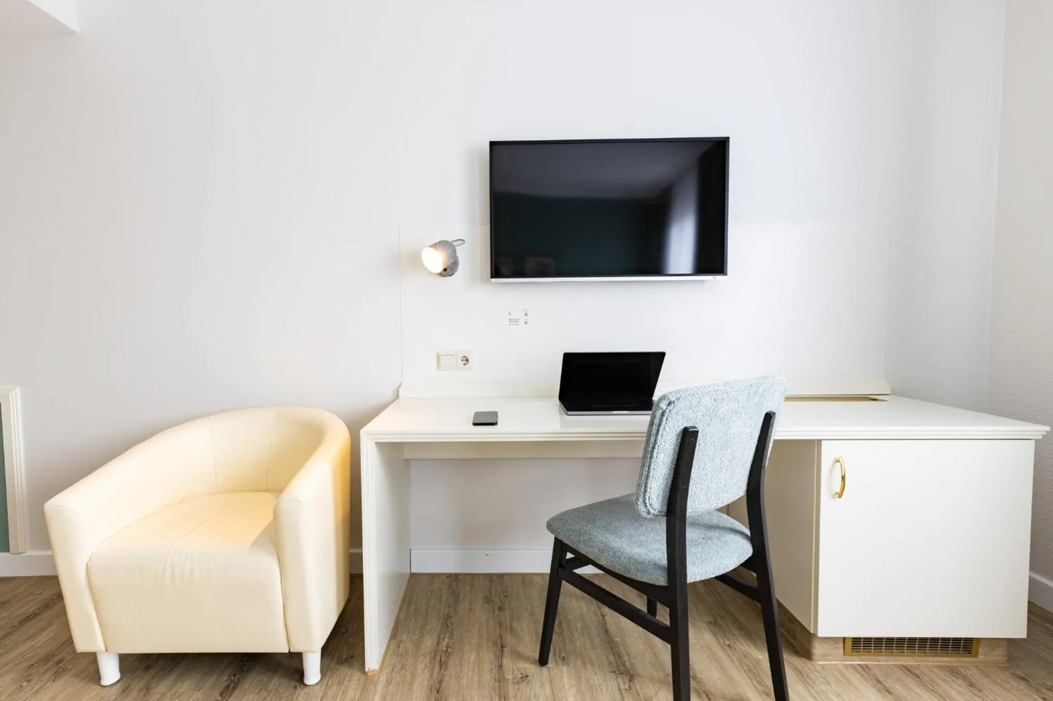 Photo of the whole room in Garner Hotel Post Aschaffenburg by IHG