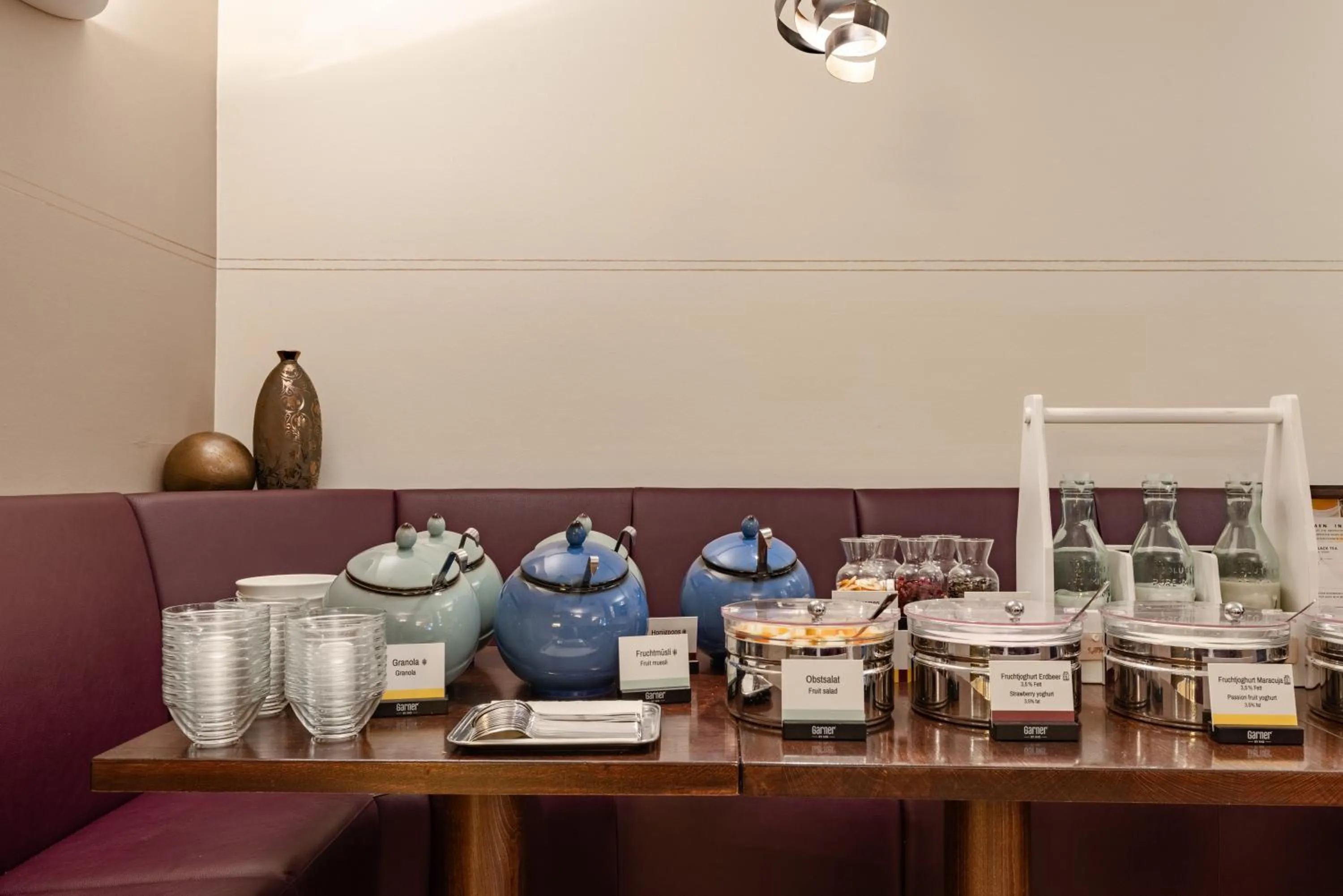 Buffet breakfast in Garner Hotel Post Aschaffenburg by IHG